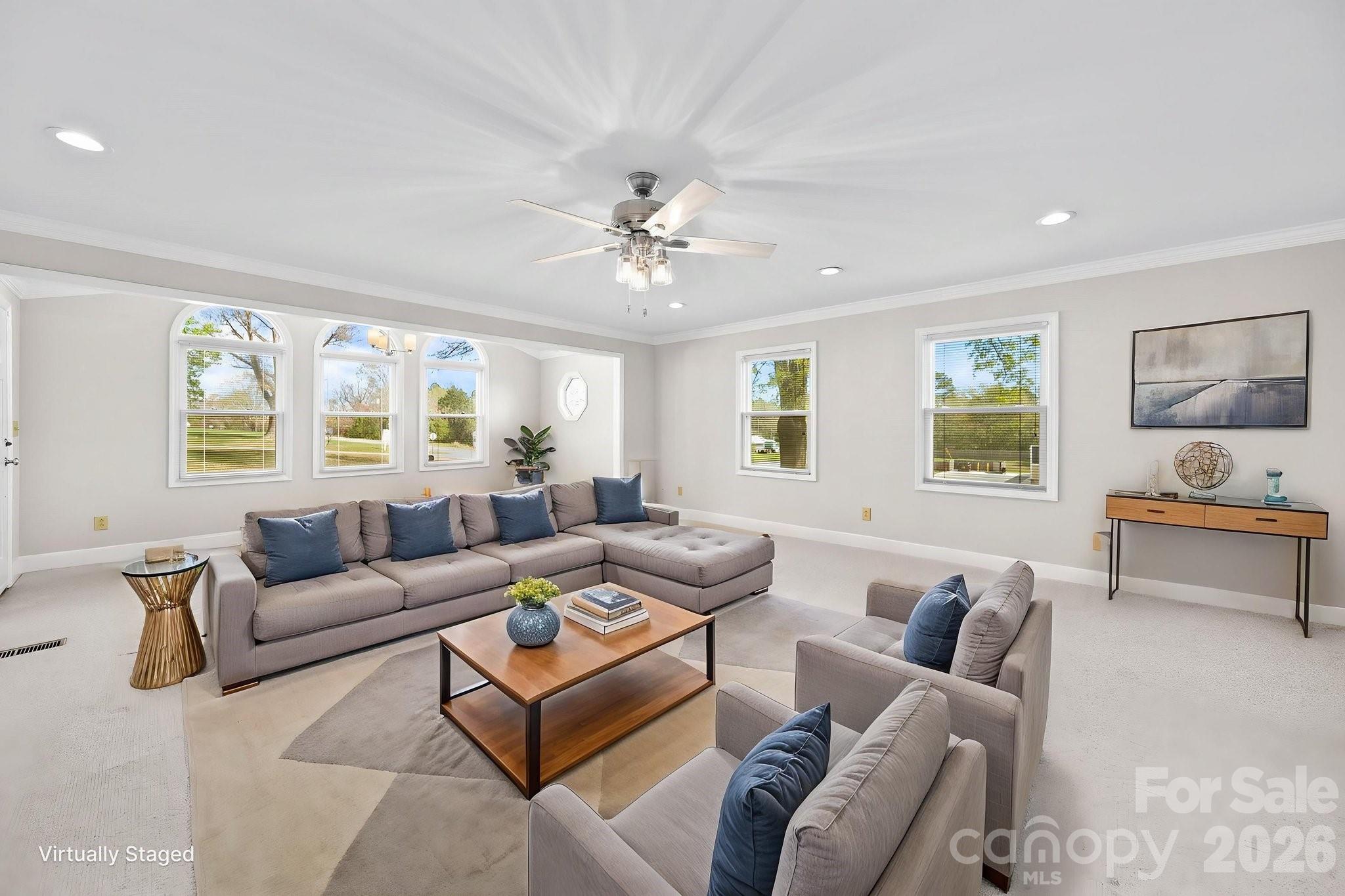 164 New York Avenue Property Photo 10