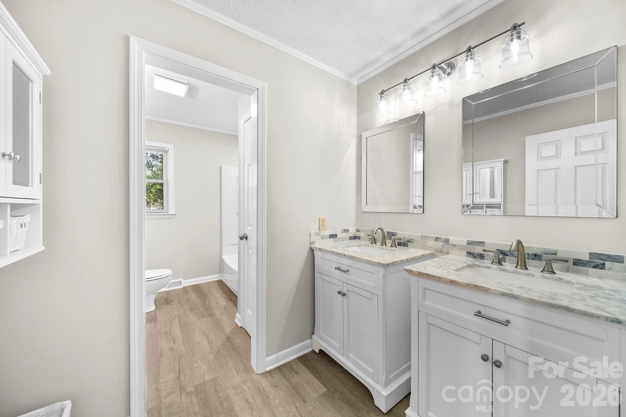 164 New York Avenue Property Photo 24