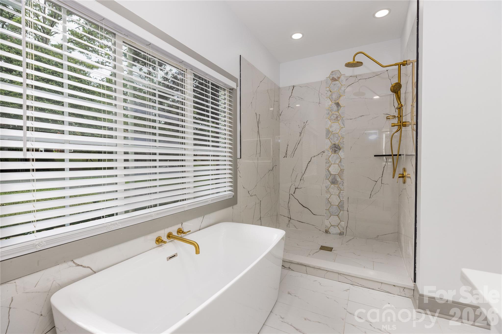 6721 Knightswood Drive Property Photo 10