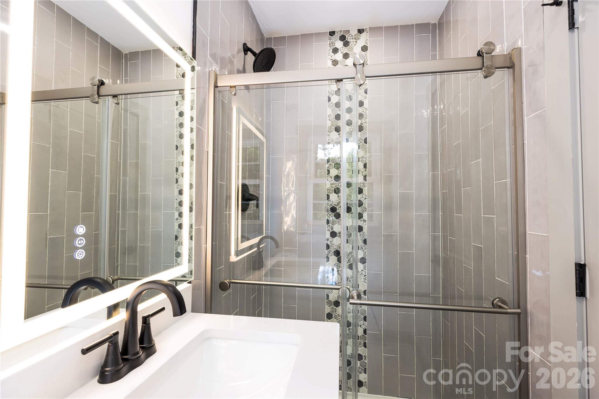 6721 Knightswood Drive Property Photo 11