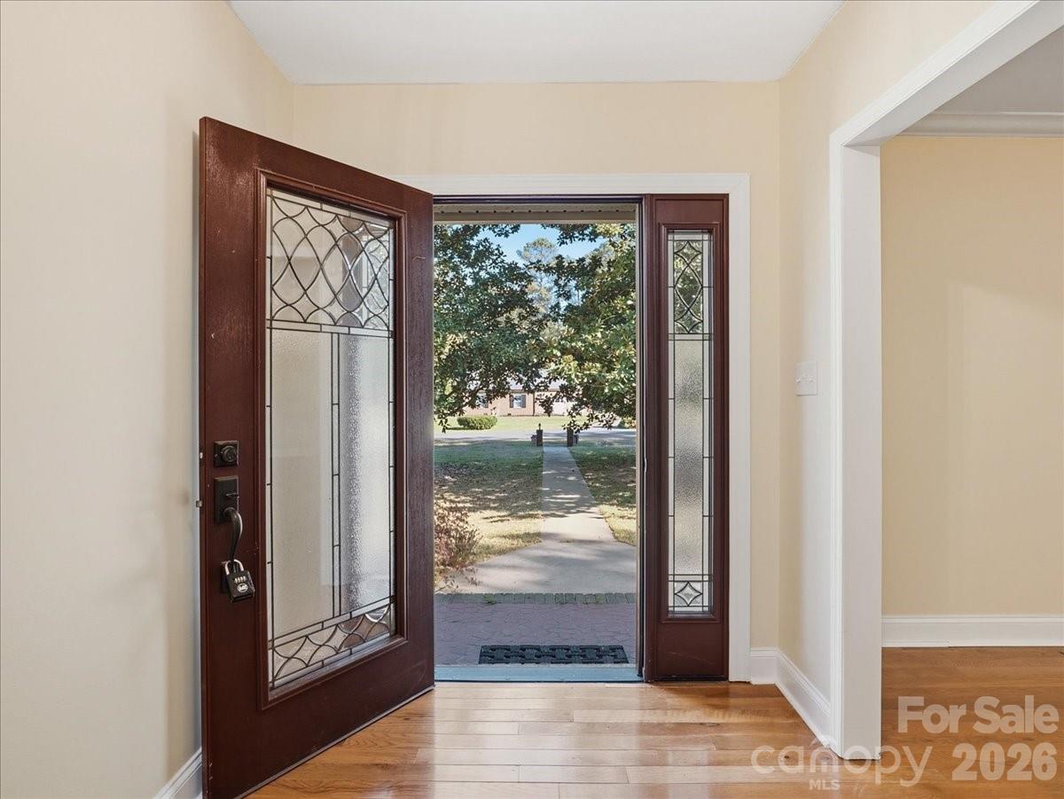 2129 James Court Property Photo 5