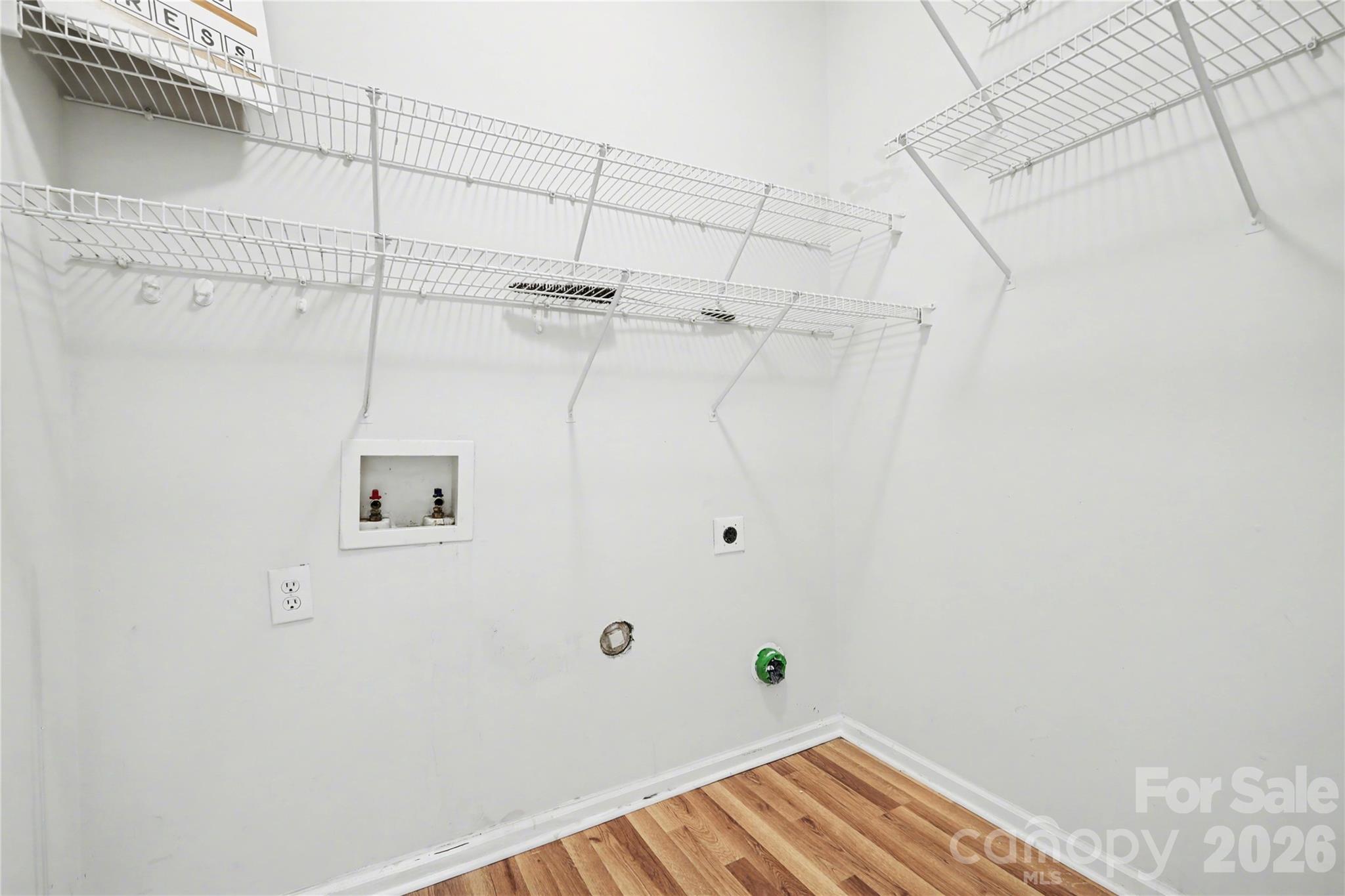 6930 Beverly Springs Drive Property Photo 10
