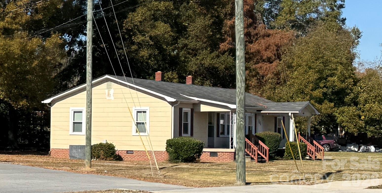 2040 Kannapolis Highway Property Photo 3