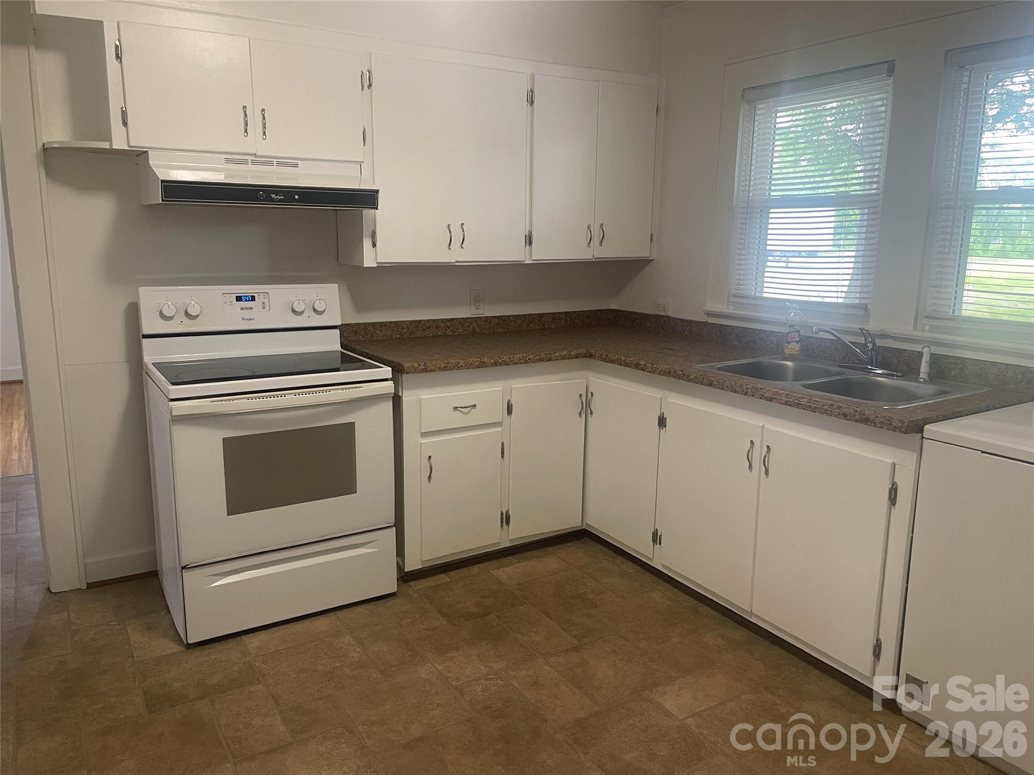 2040 Kannapolis Highway Property Photo 12