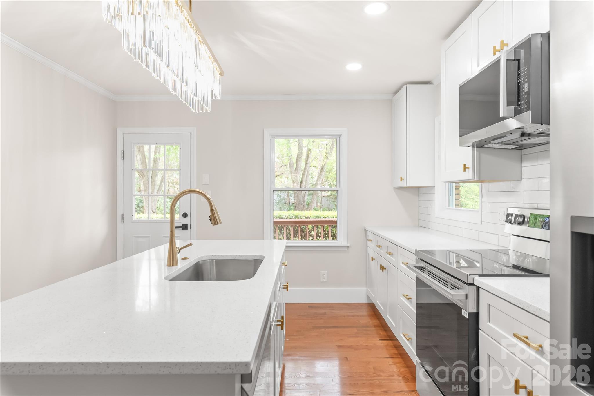 7537 Monroe Road Property Photo 13