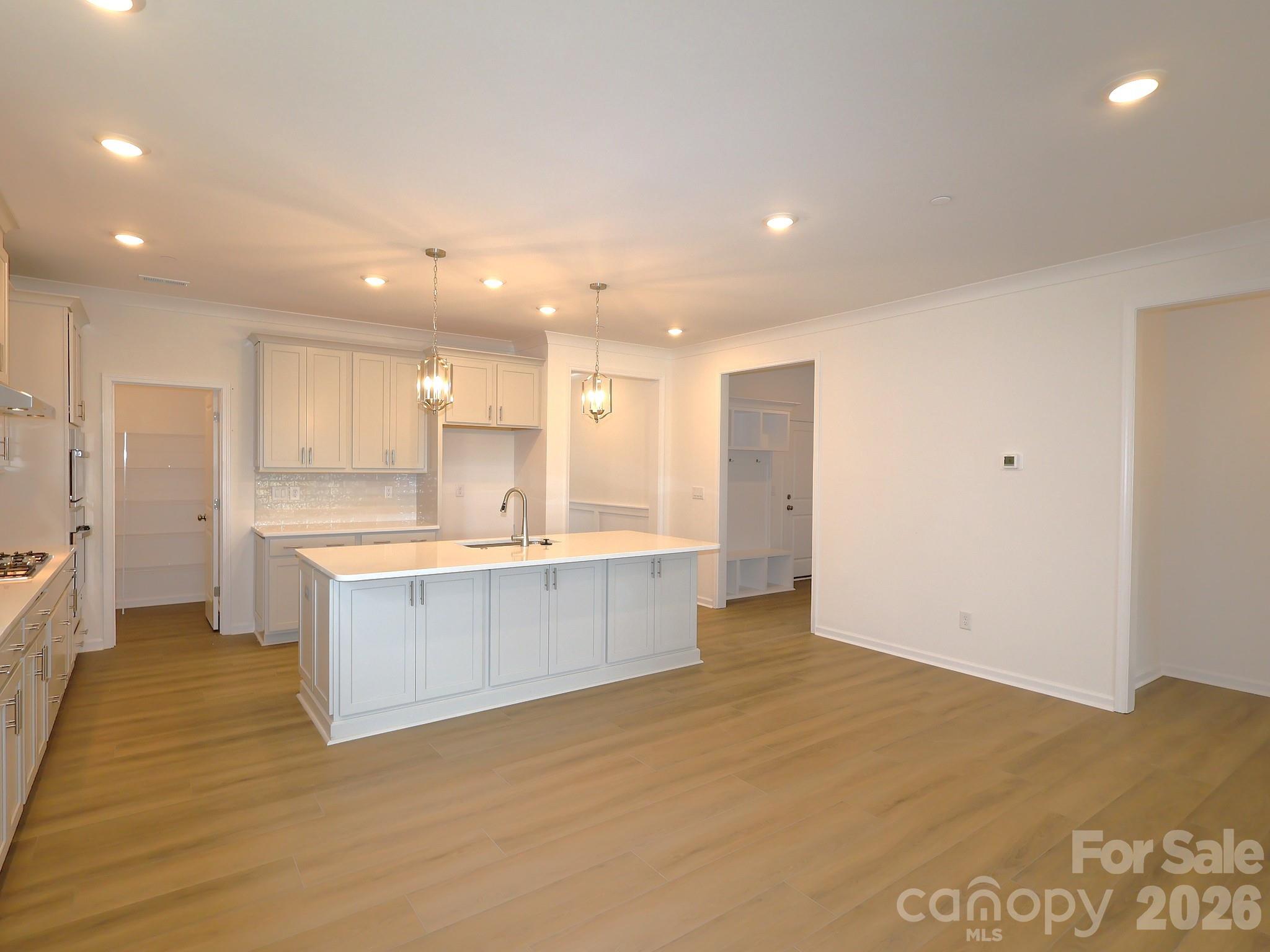 634 Downshire Road Property Photo 2