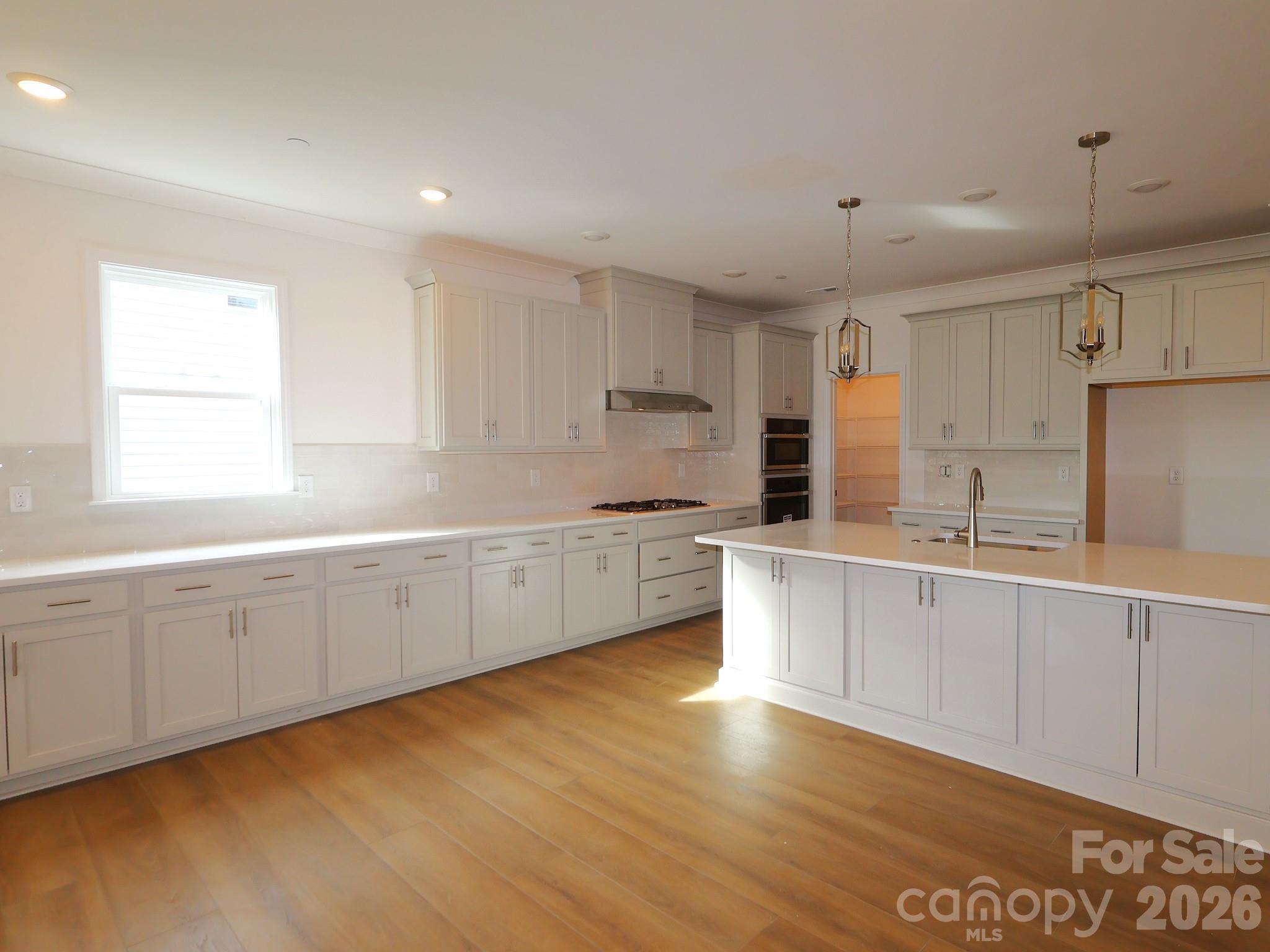 634 Downshire Road Property Photo 3