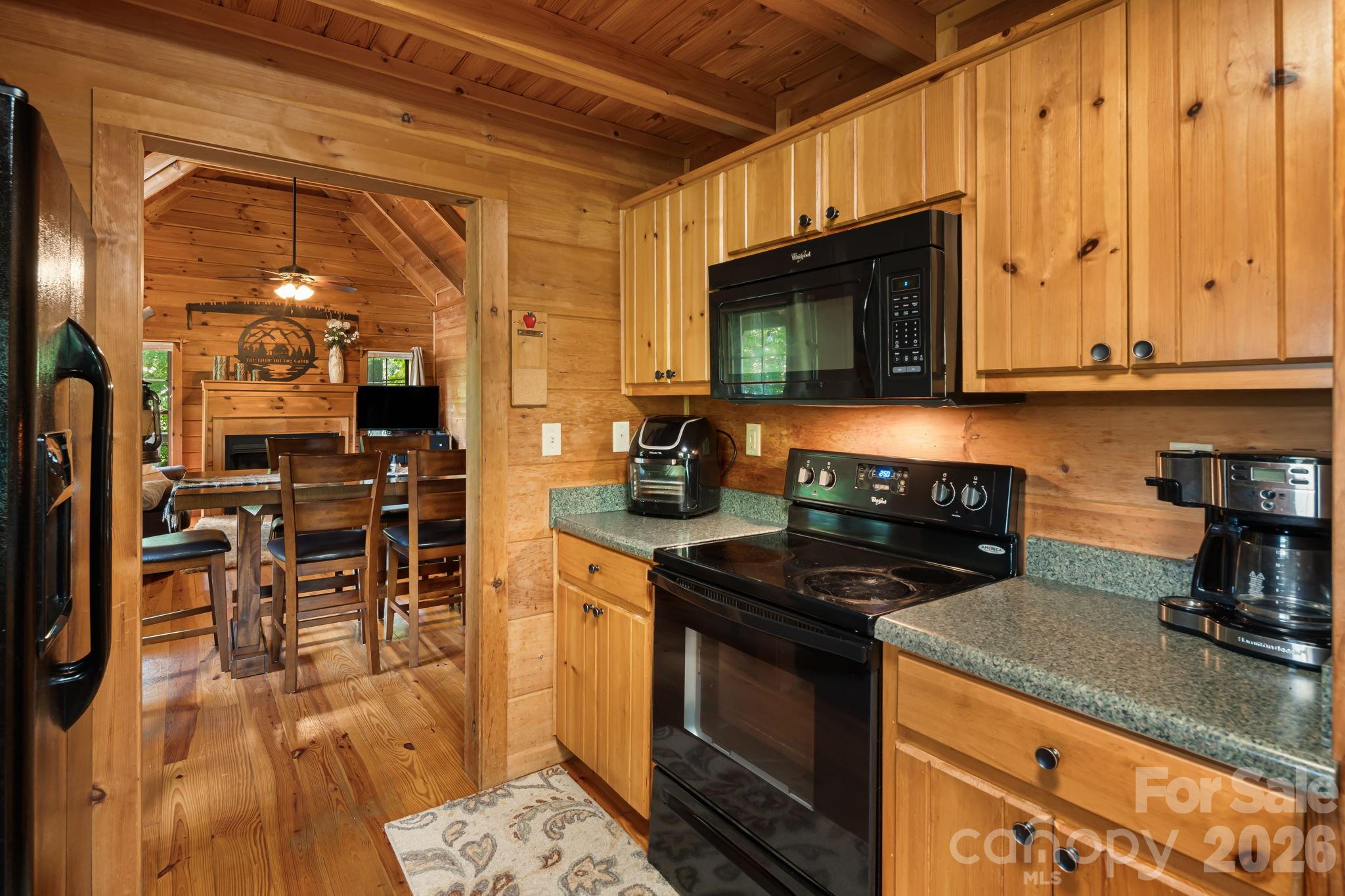 898 Morgan Hill Road Property Photo 10