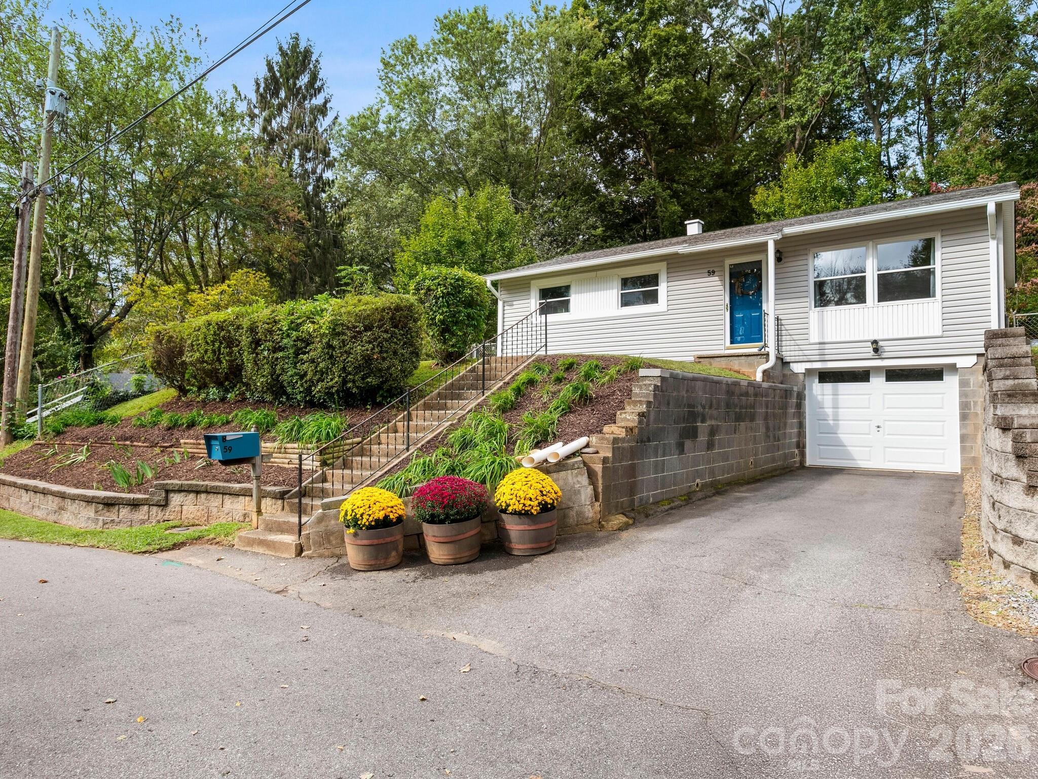 59 Greeley Street Property Photo 2