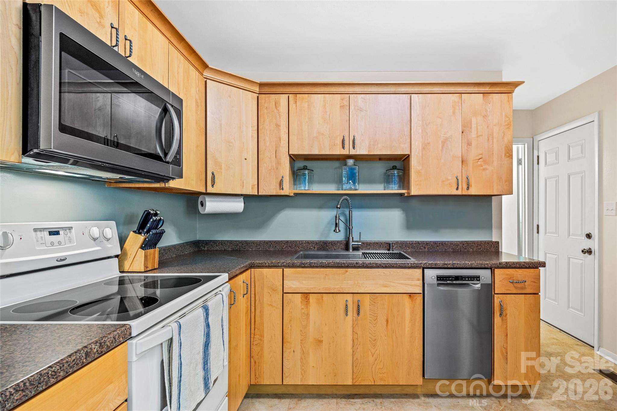 59 Greeley Street Property Photo 13