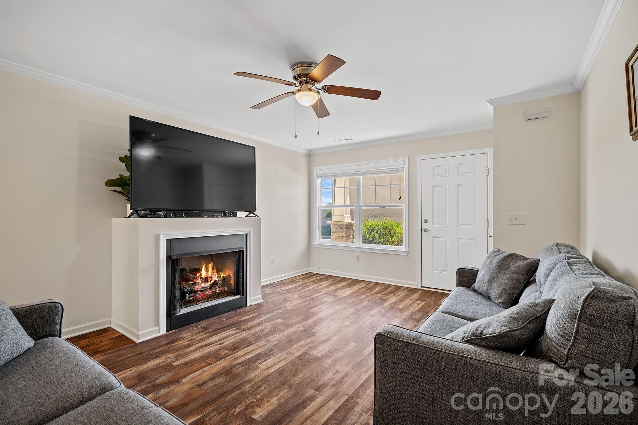 1009 Baldwin Commons Drive Property Photo 3