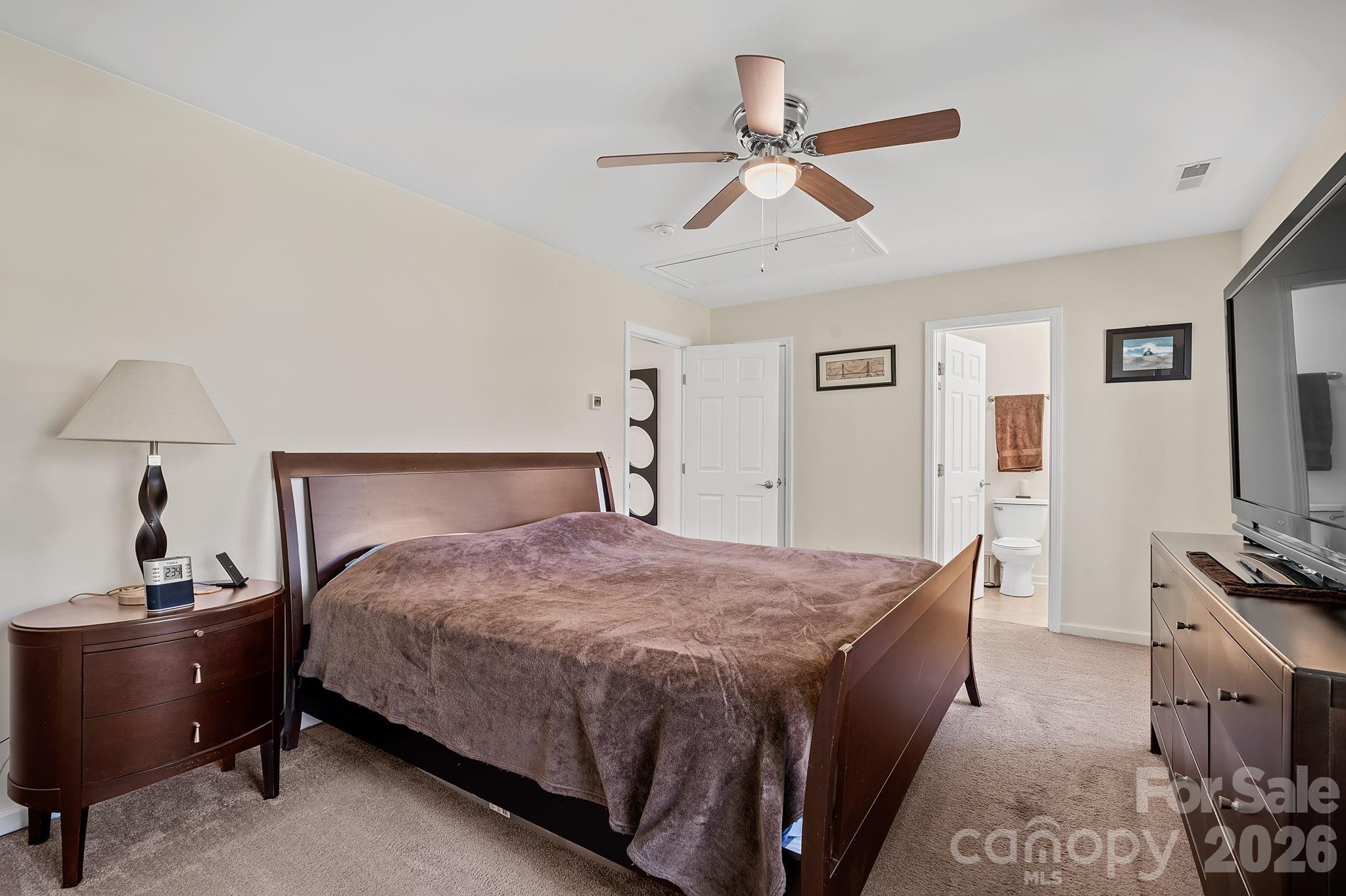 1009 Baldwin Commons Drive Property Photo 13