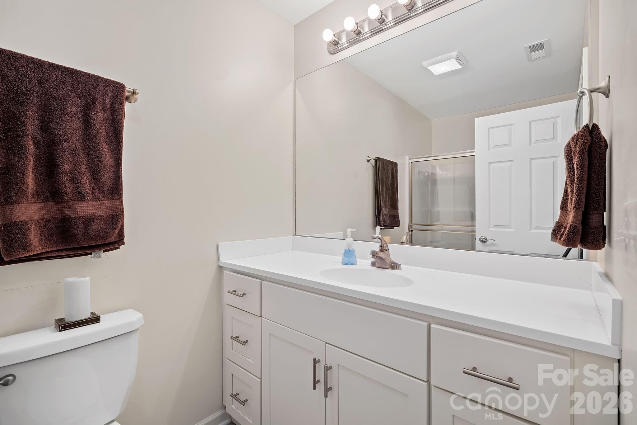 1009 Baldwin Commons Drive Property Photo 15