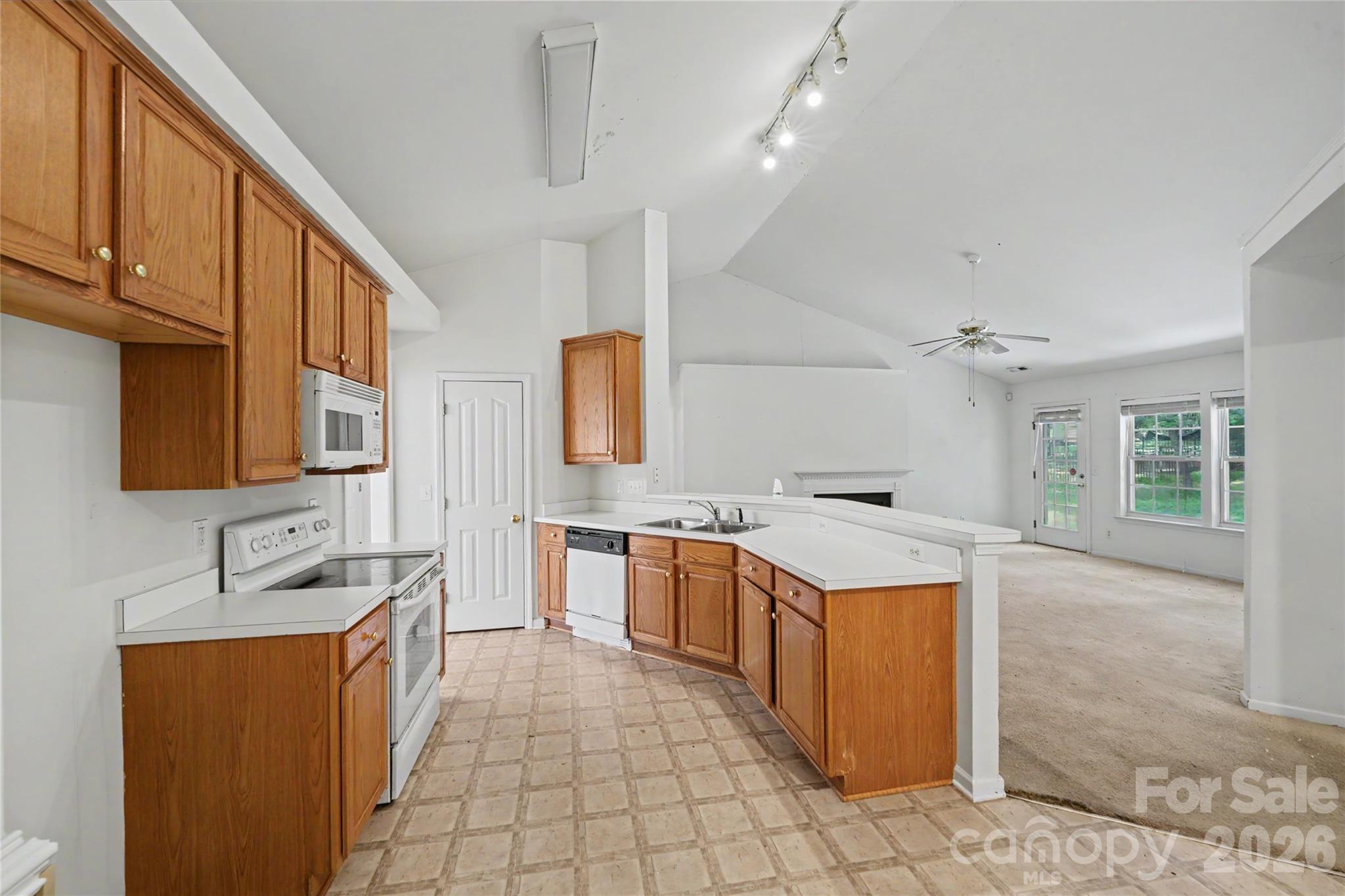 6213 Nevin Road Property Photo 4