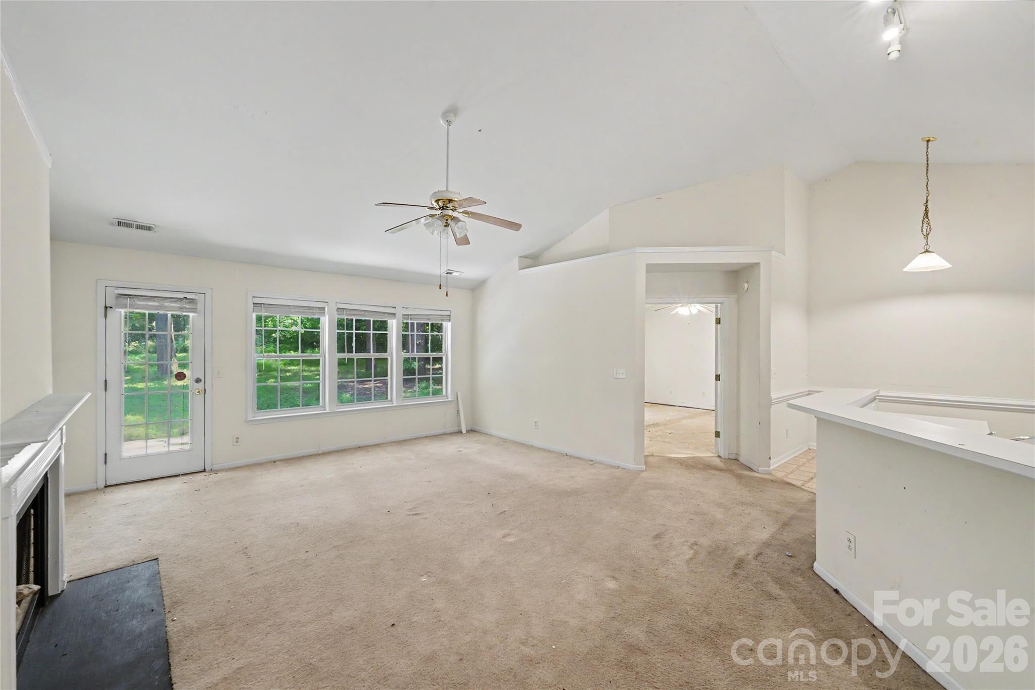 6213 Nevin Road Property Photo 9