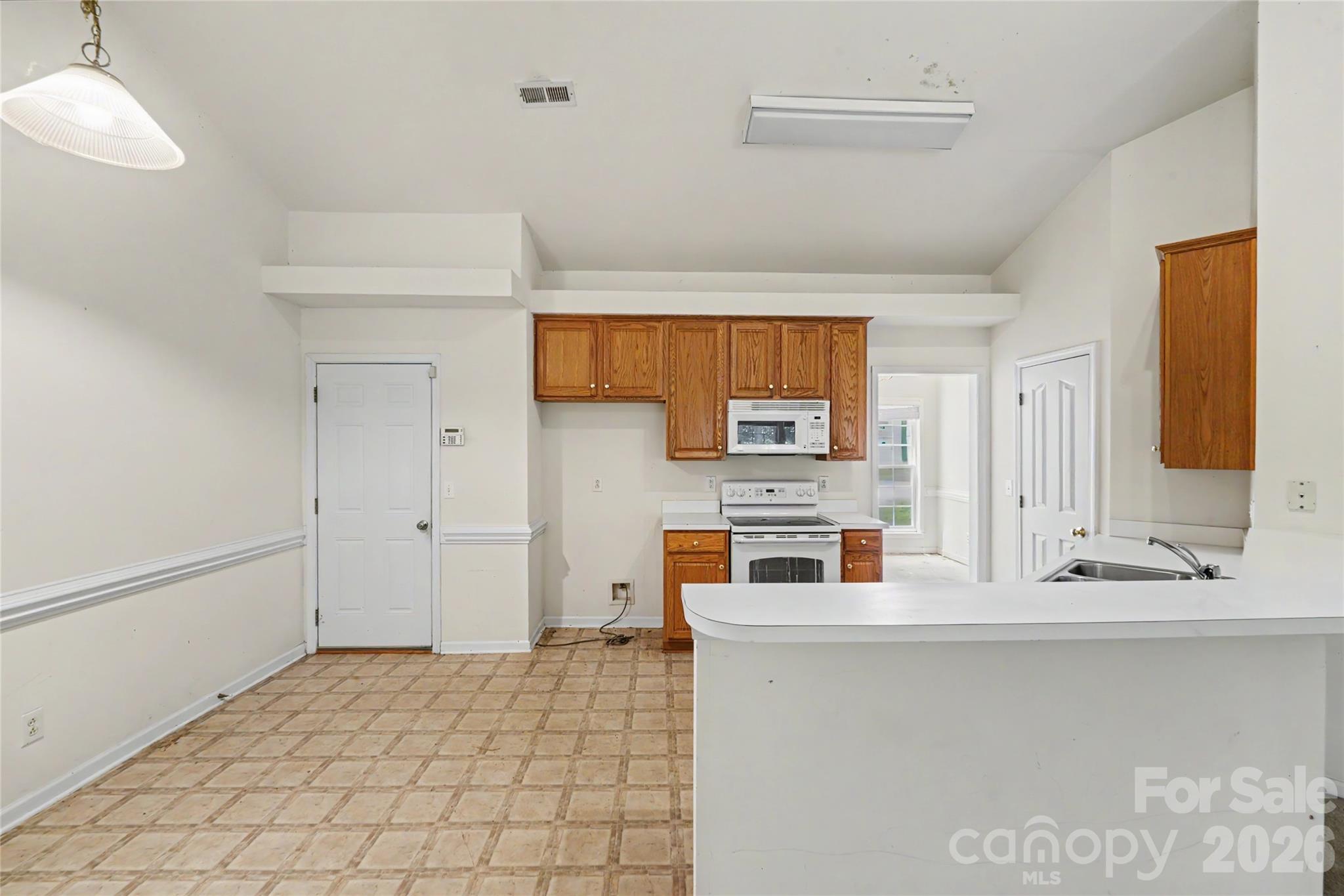 6213 Nevin Road Property Photo 11