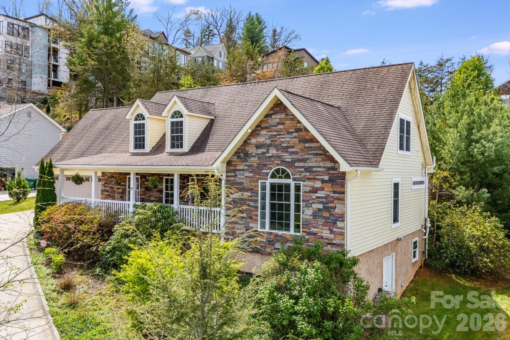 17 Moss Pink Place Property Photo 3