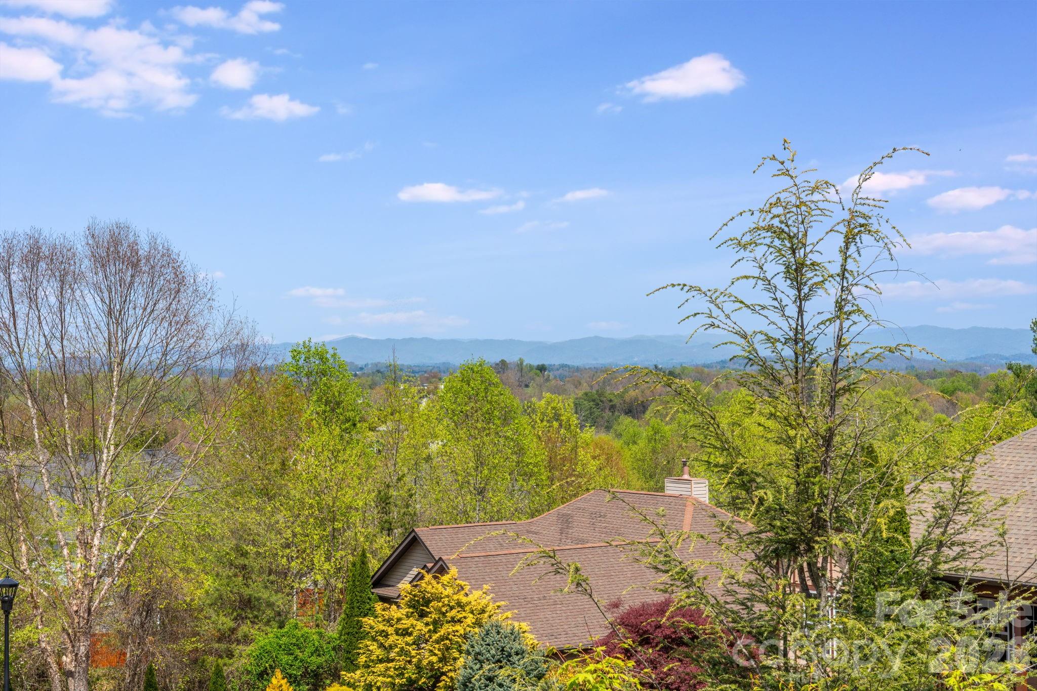 17 Moss Pink Place Property Photo 7