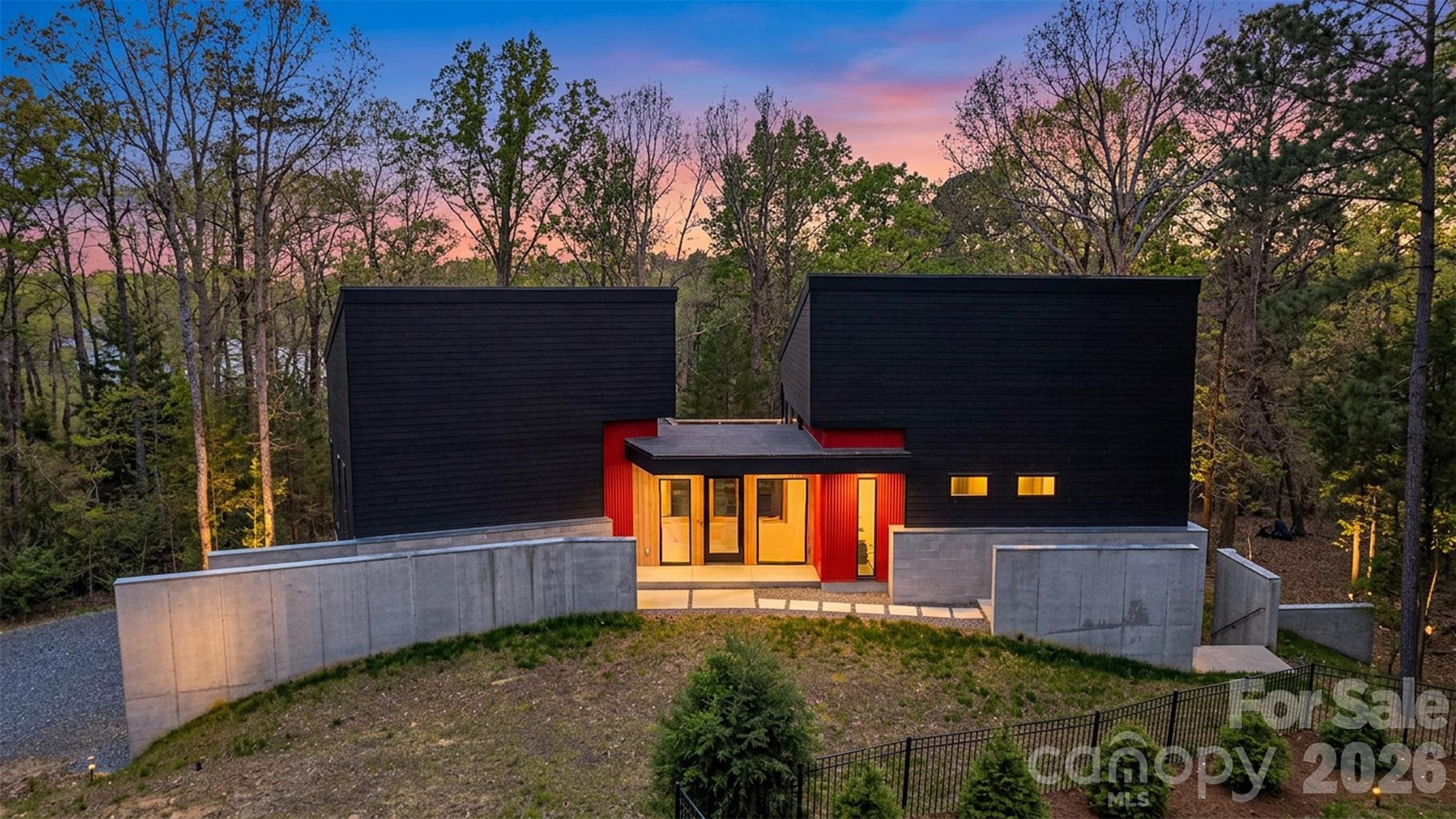 386 Squirrel Lane Property Photo 1