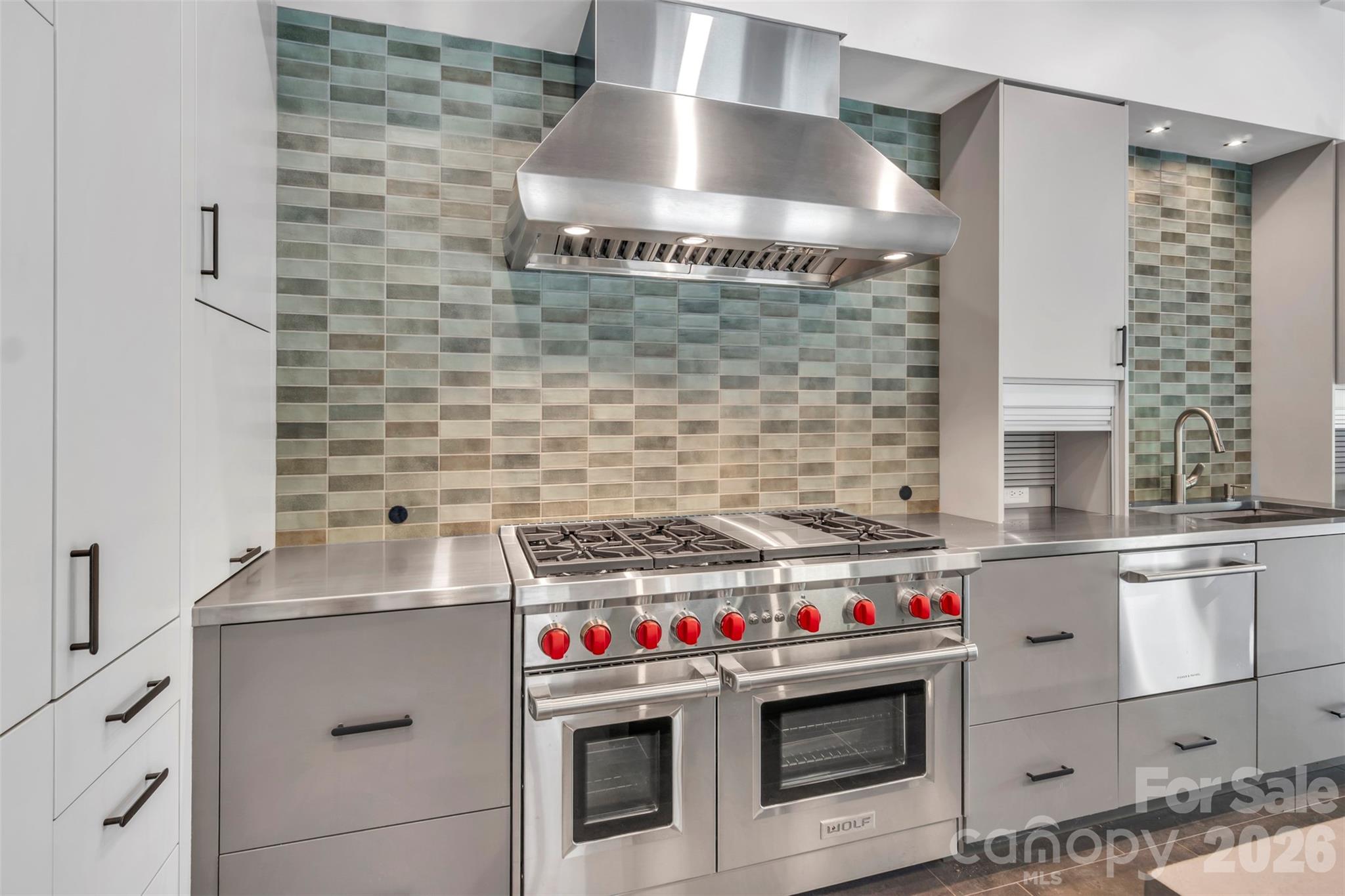 386 Squirrel Lane Property Photo 4