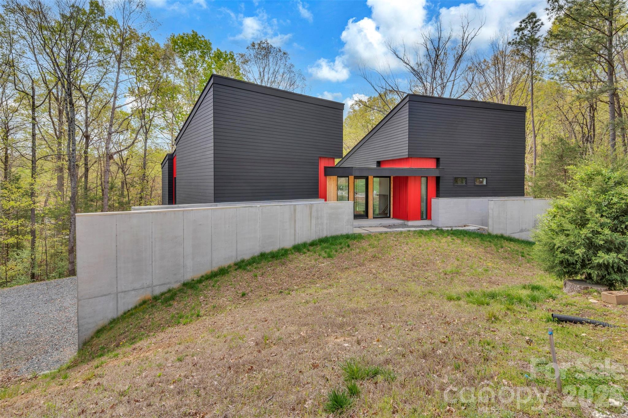 386 Squirrel Lane Property Photo 7