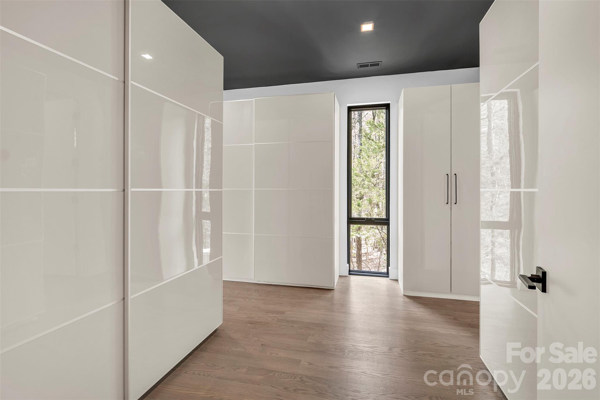 386 Squirrel Lane Property Photo 39