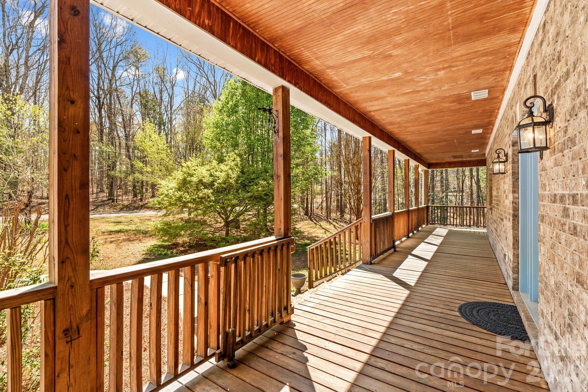 260 River Country Road Property Photo 3