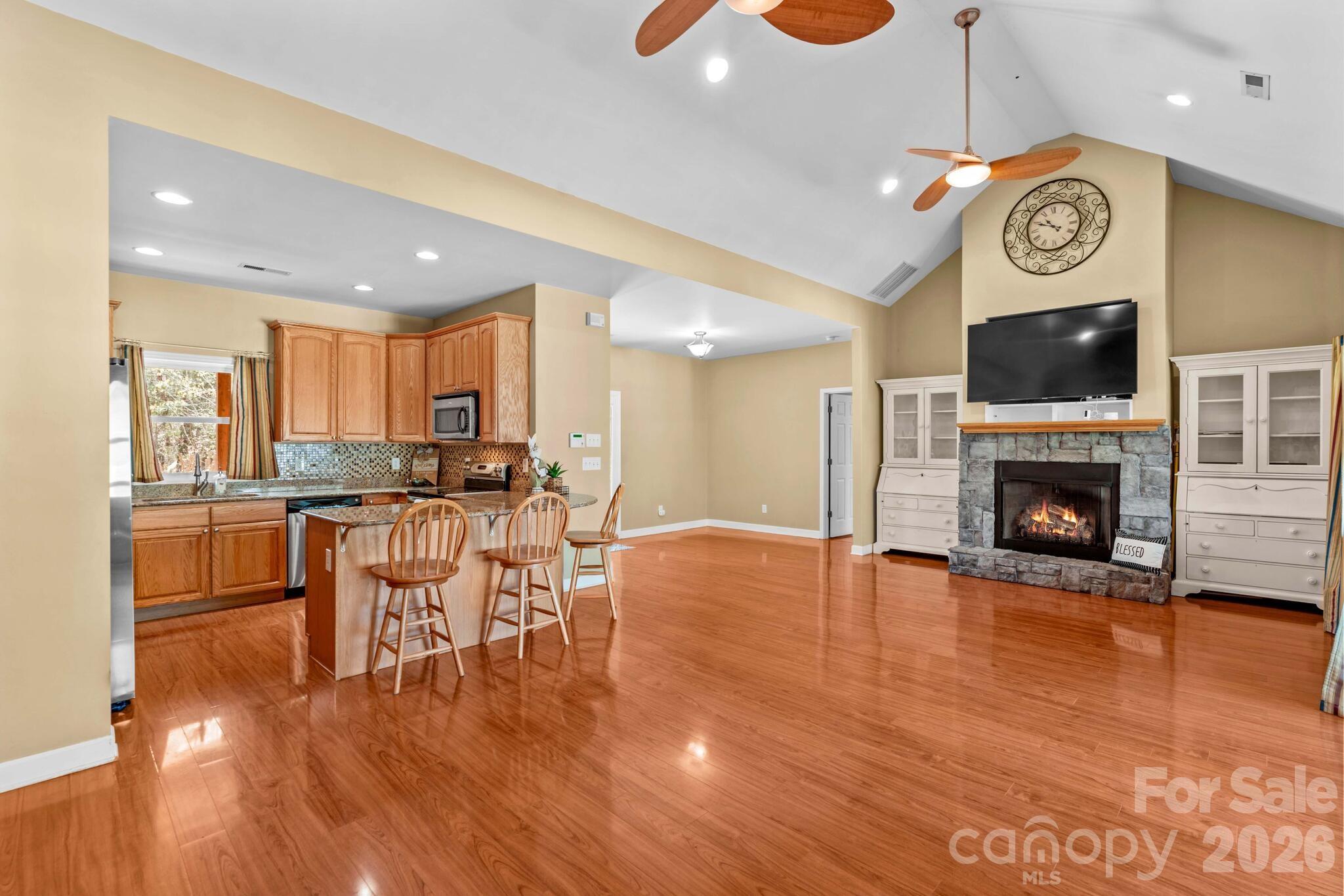260 River Country Road Property Photo 6