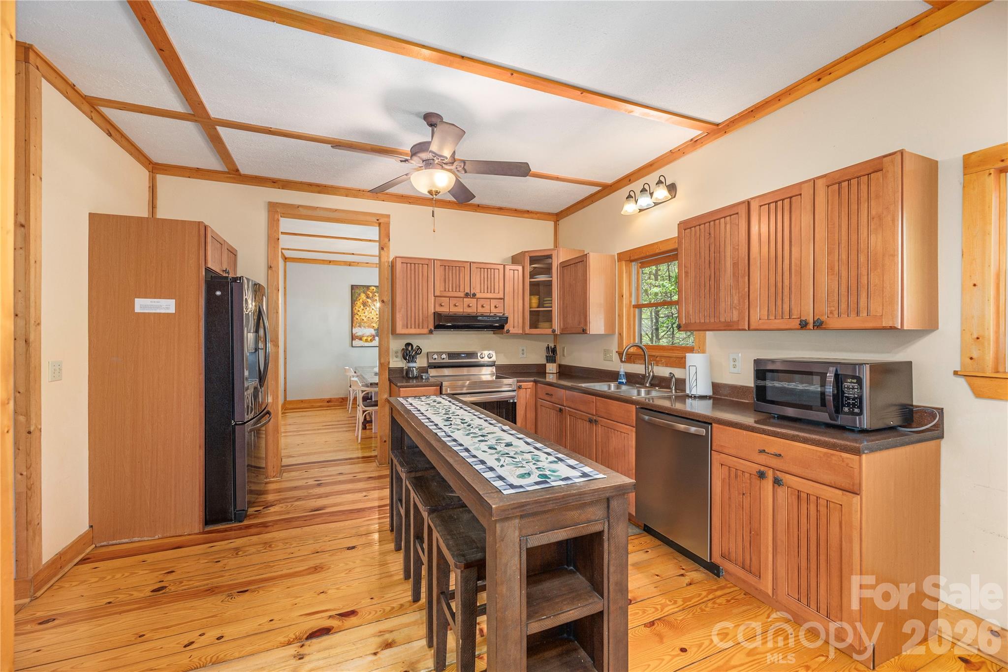 129 Valley Creek Drive Property Photo 7