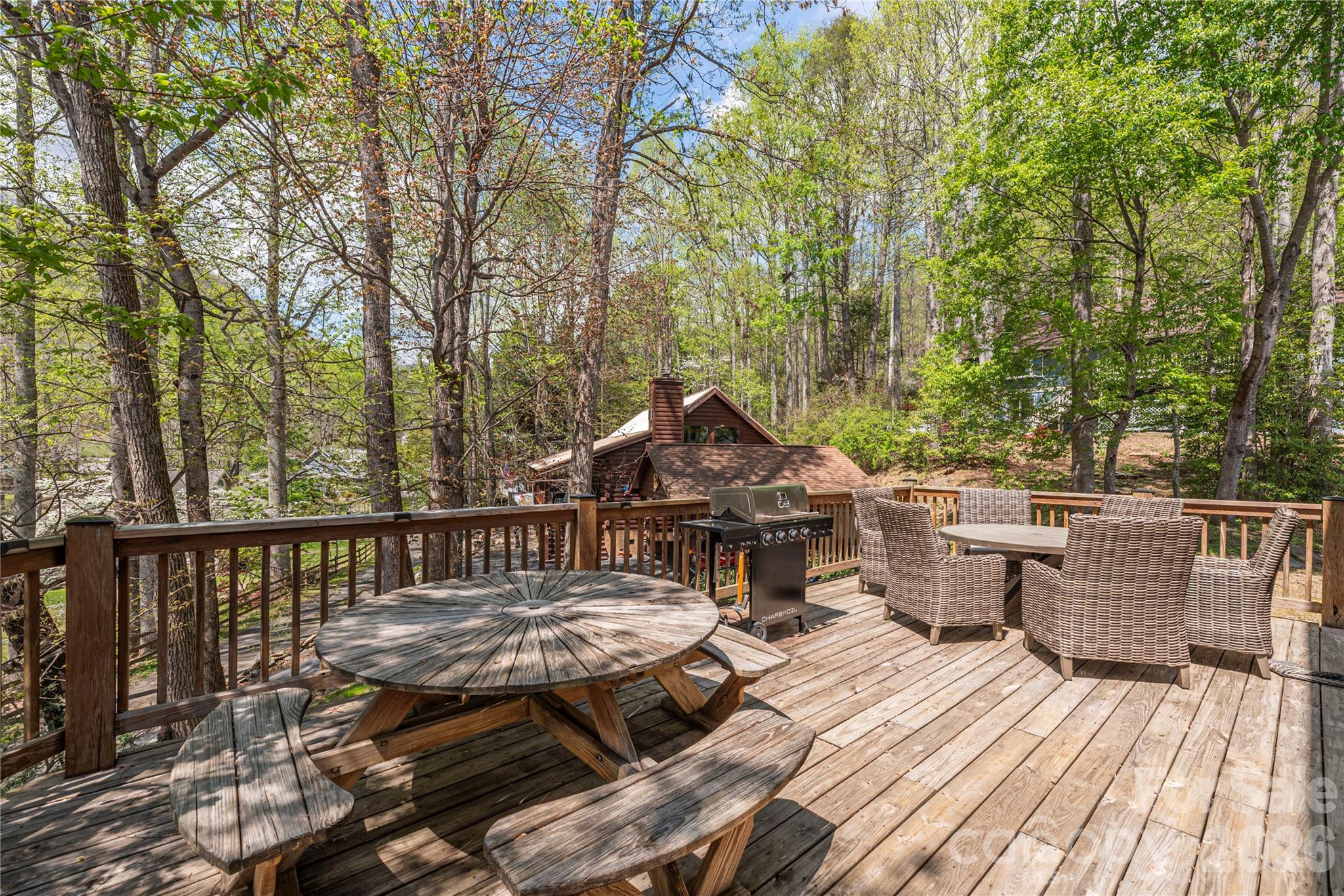 129 Valley Creek Drive Property Photo 29