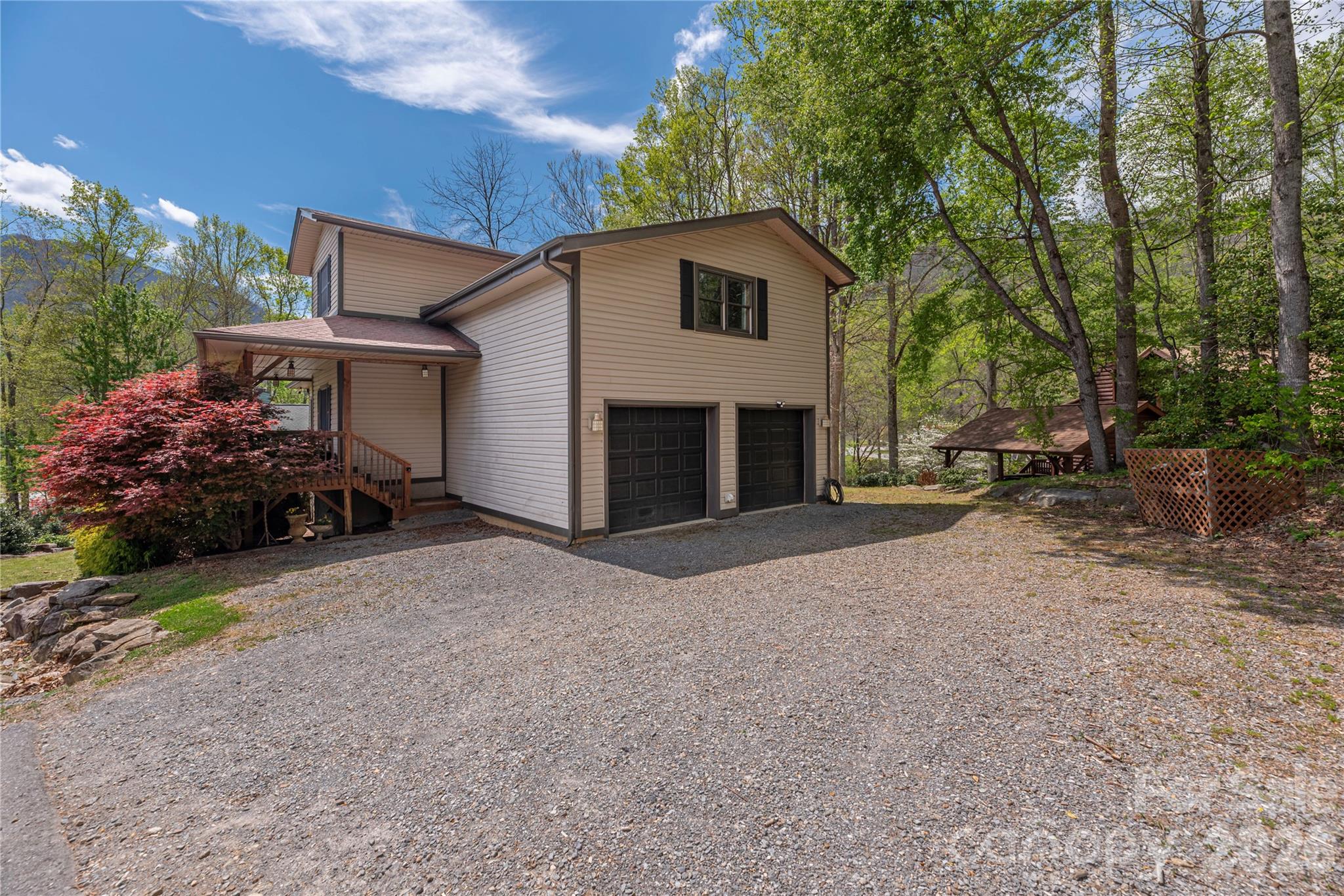 129 Valley Creek Drive Property Photo 32