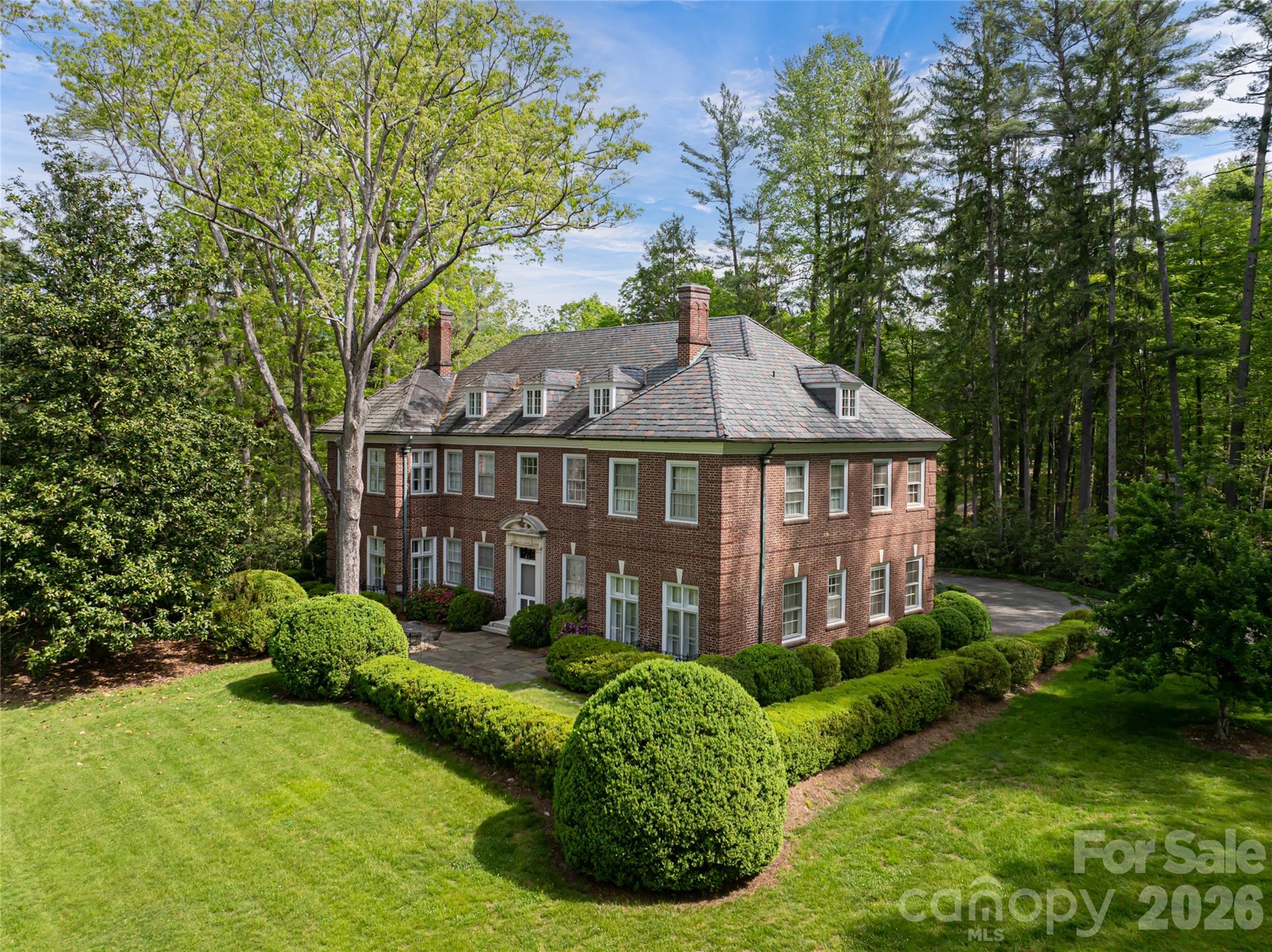 407 Vanderbilt Road Property Photo 1