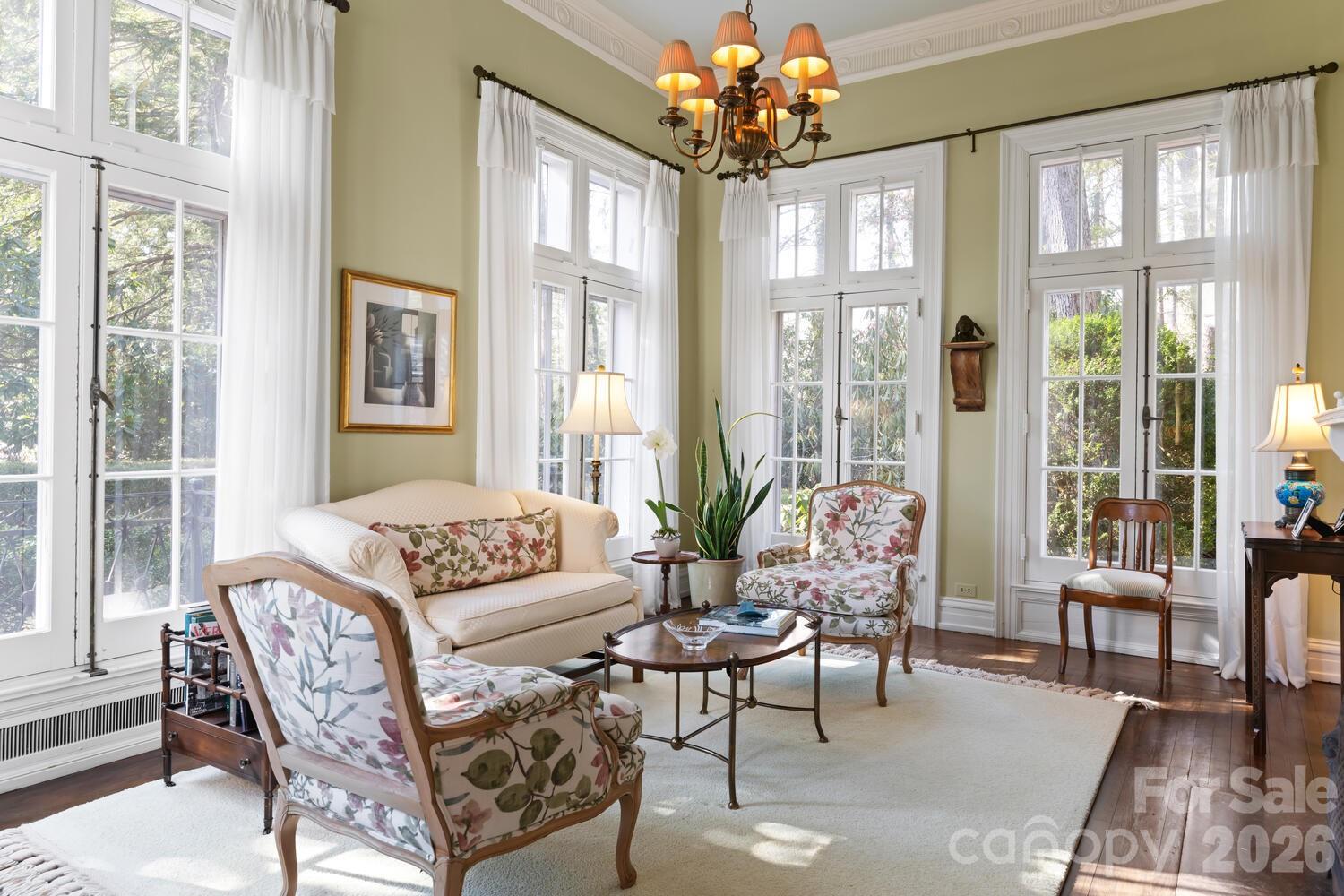 407 Vanderbilt Road Property Photo 20