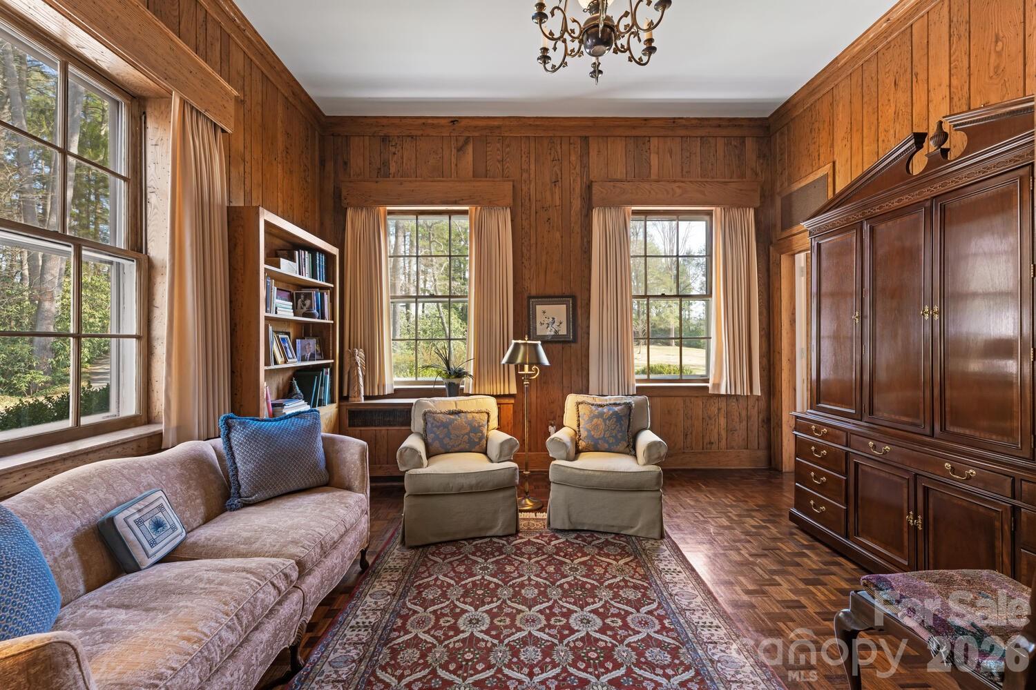 407 Vanderbilt Road Property Photo 29