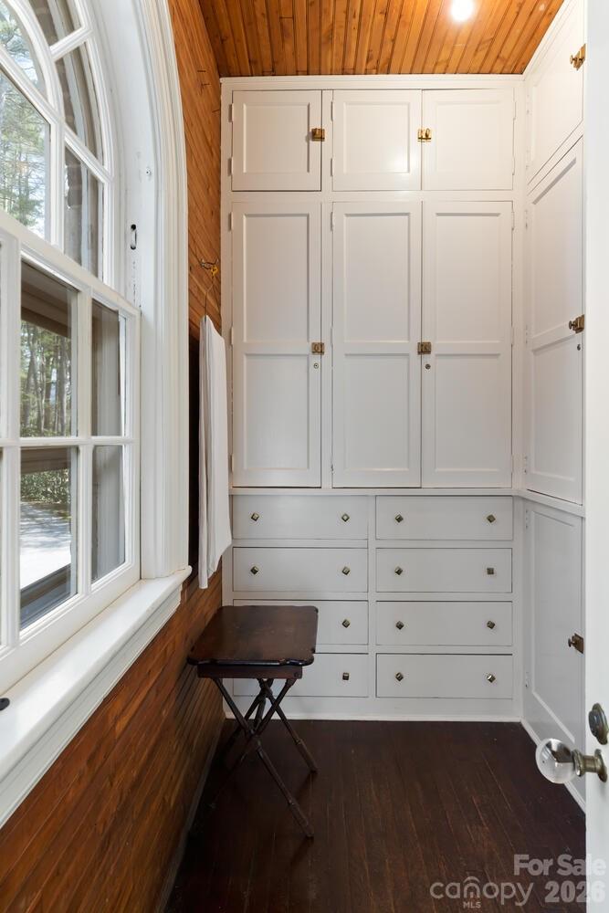 407 Vanderbilt Road Property Photo 43