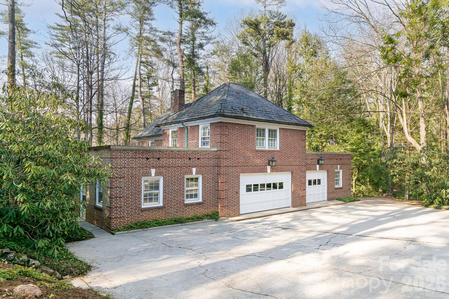 407 Vanderbilt Road Property Photo 46