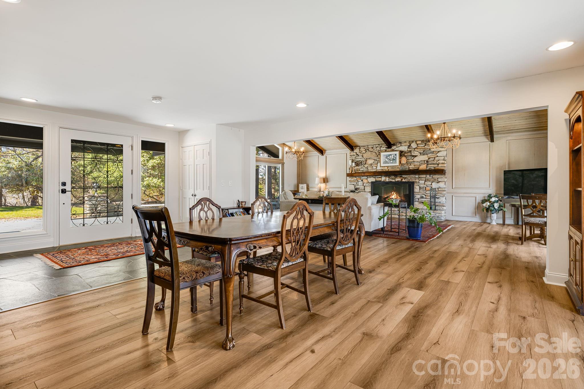 254 Orchard Circle Property Photo 6