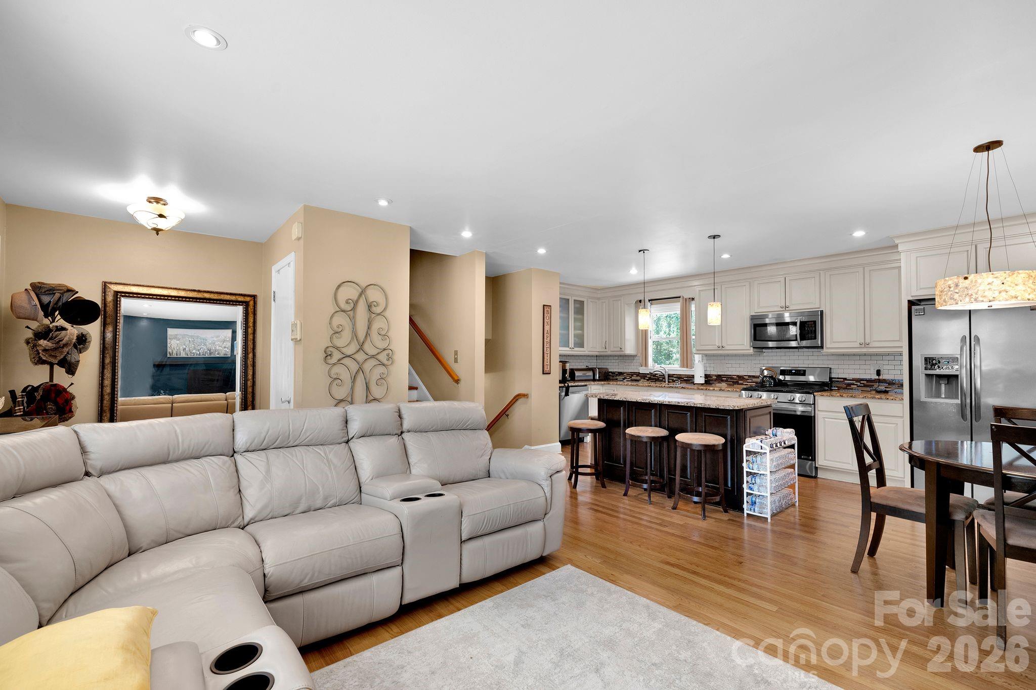 6616 Highbrook Drive Property Photo 10