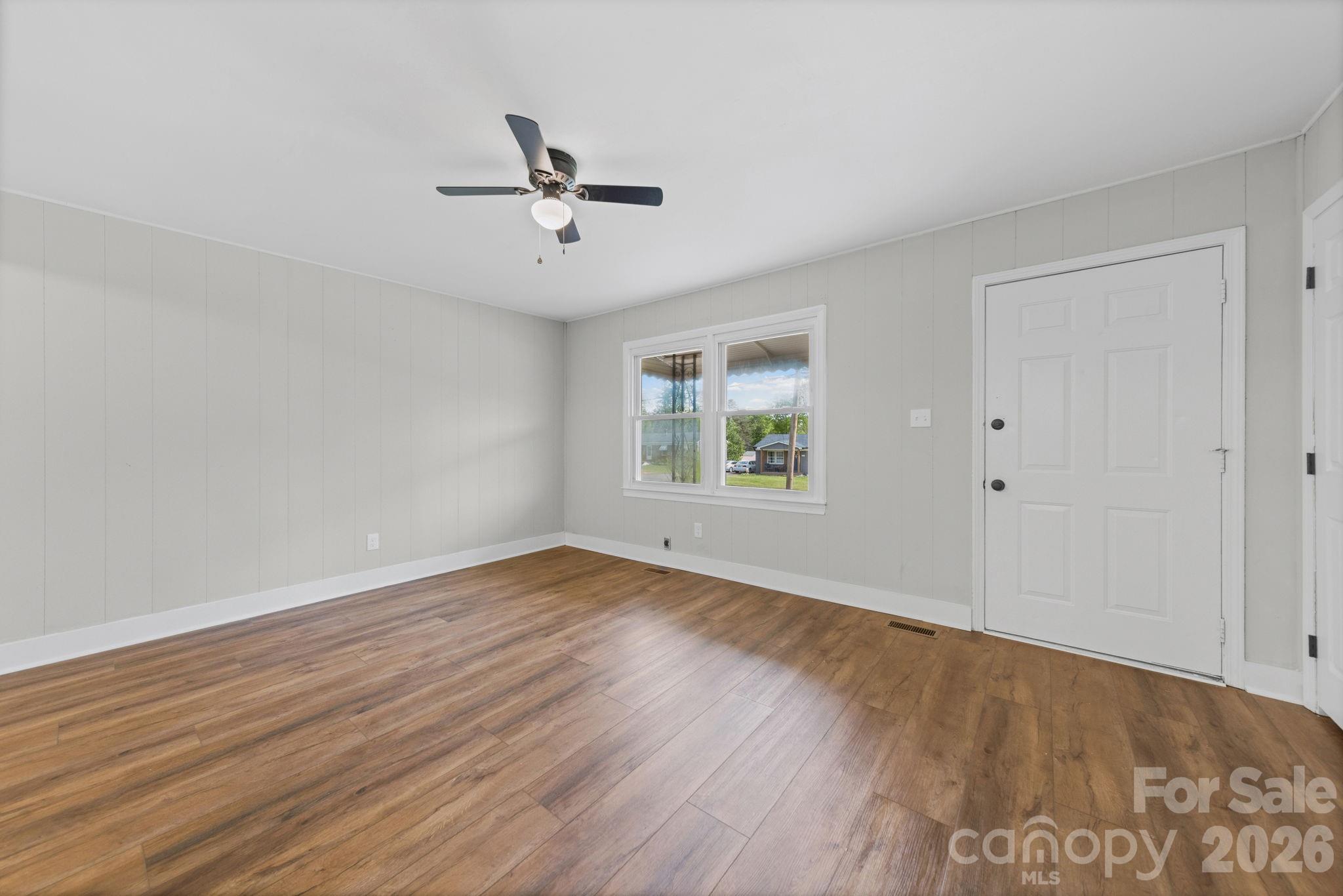 661 Kilborne Drive Property Photo 5