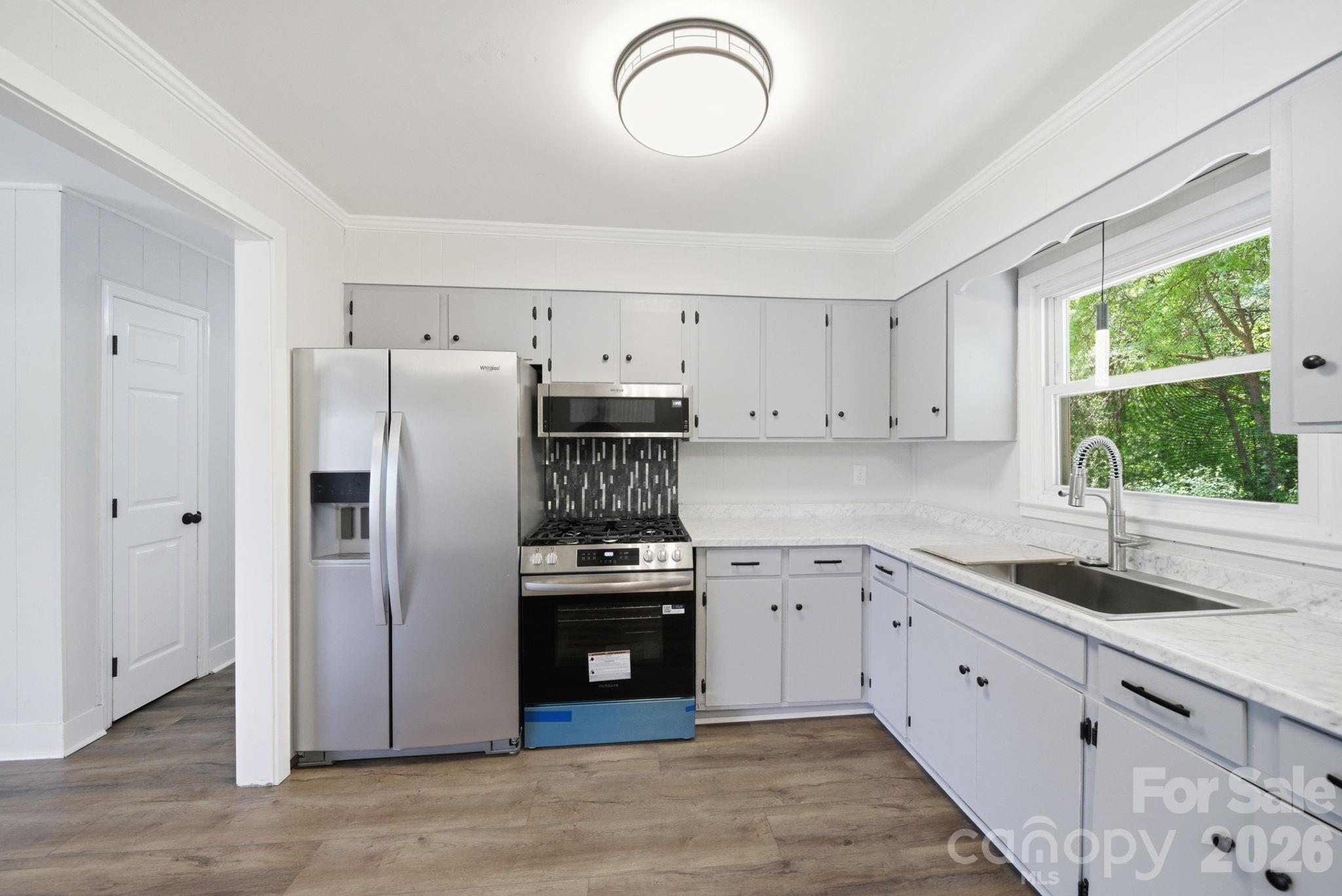 661 Kilborne Drive Property Photo 10