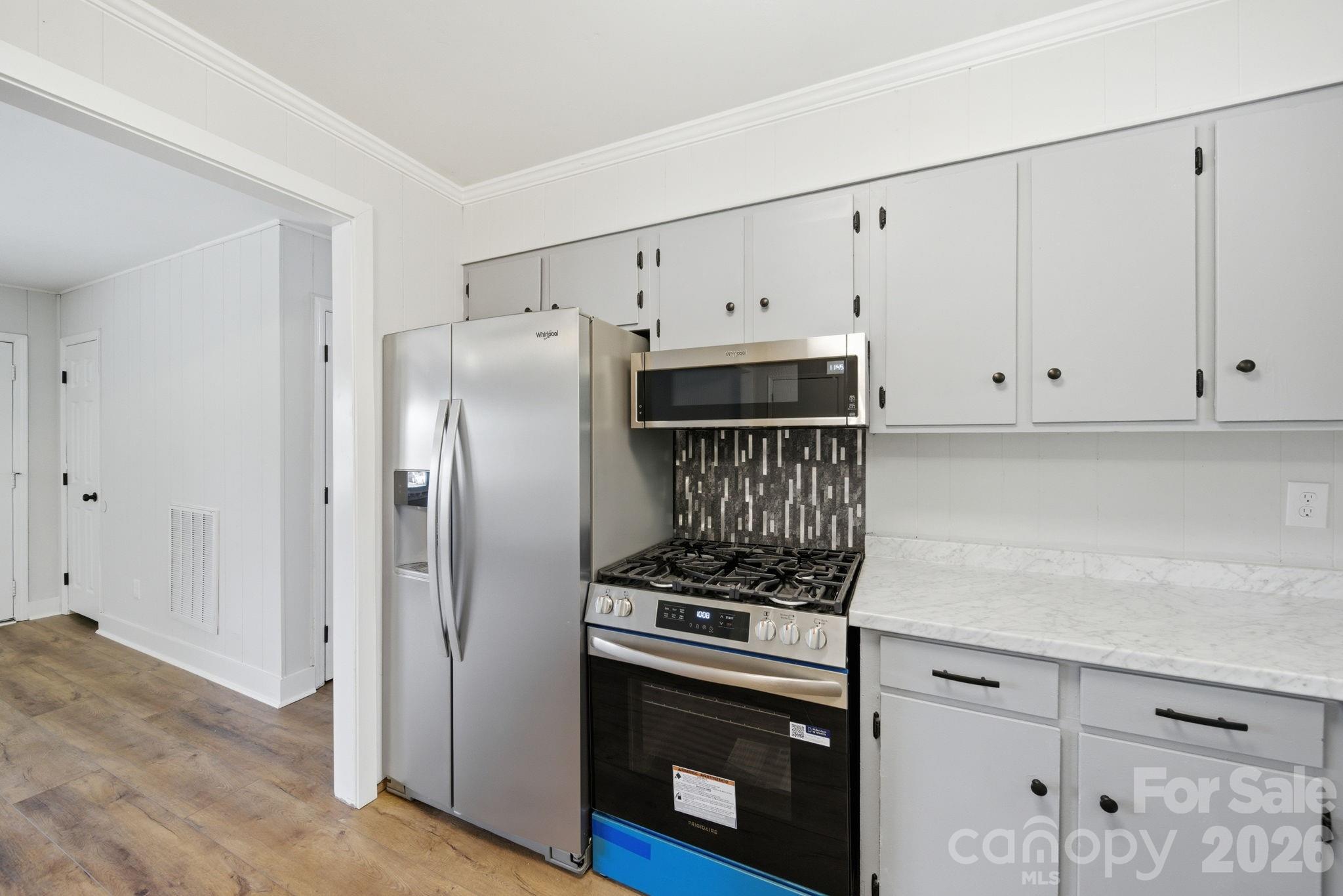 661 Kilborne Drive Property Photo 11
