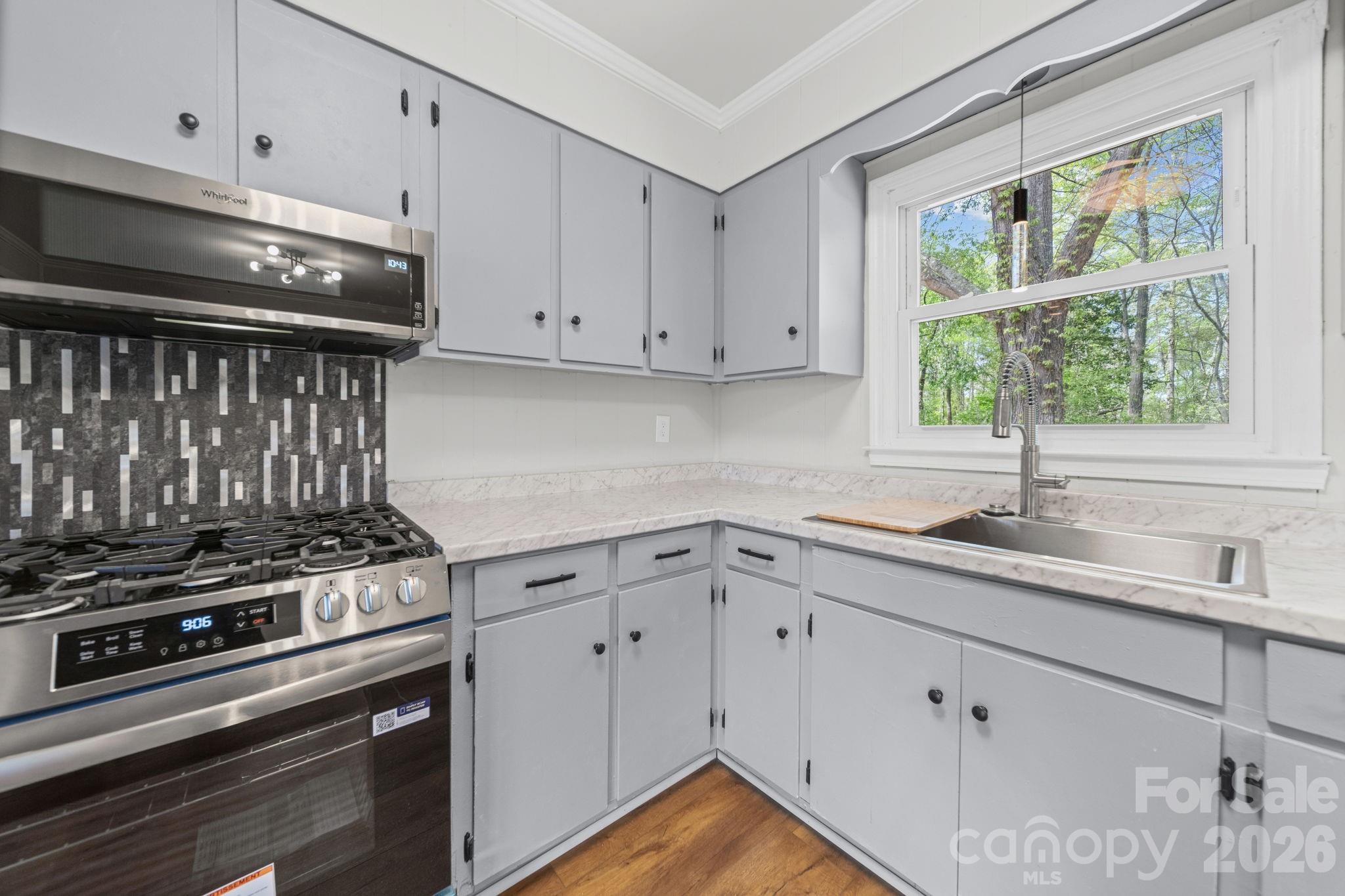661 Kilborne Drive Property Photo 12