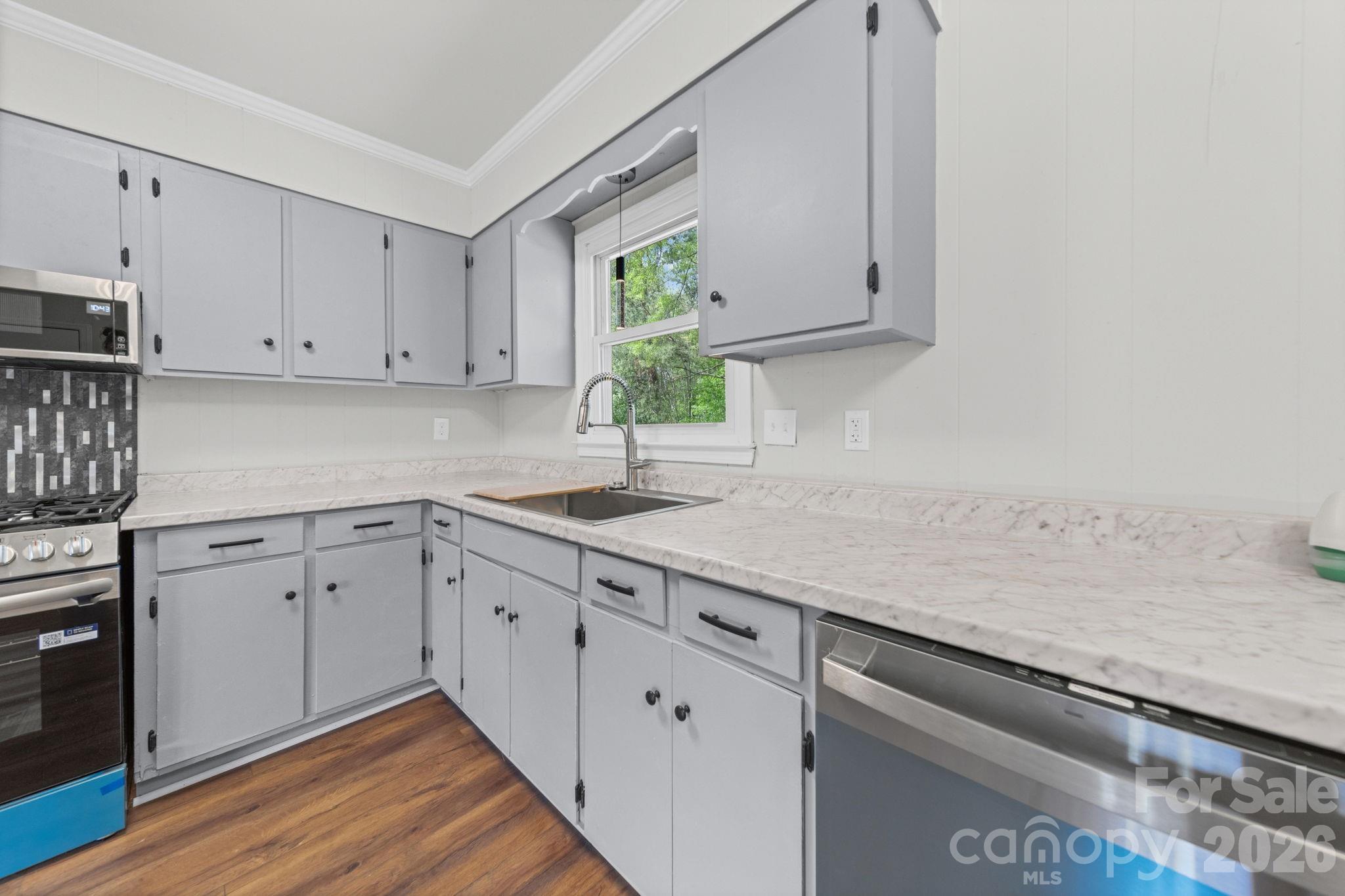 661 Kilborne Drive Property Photo 14