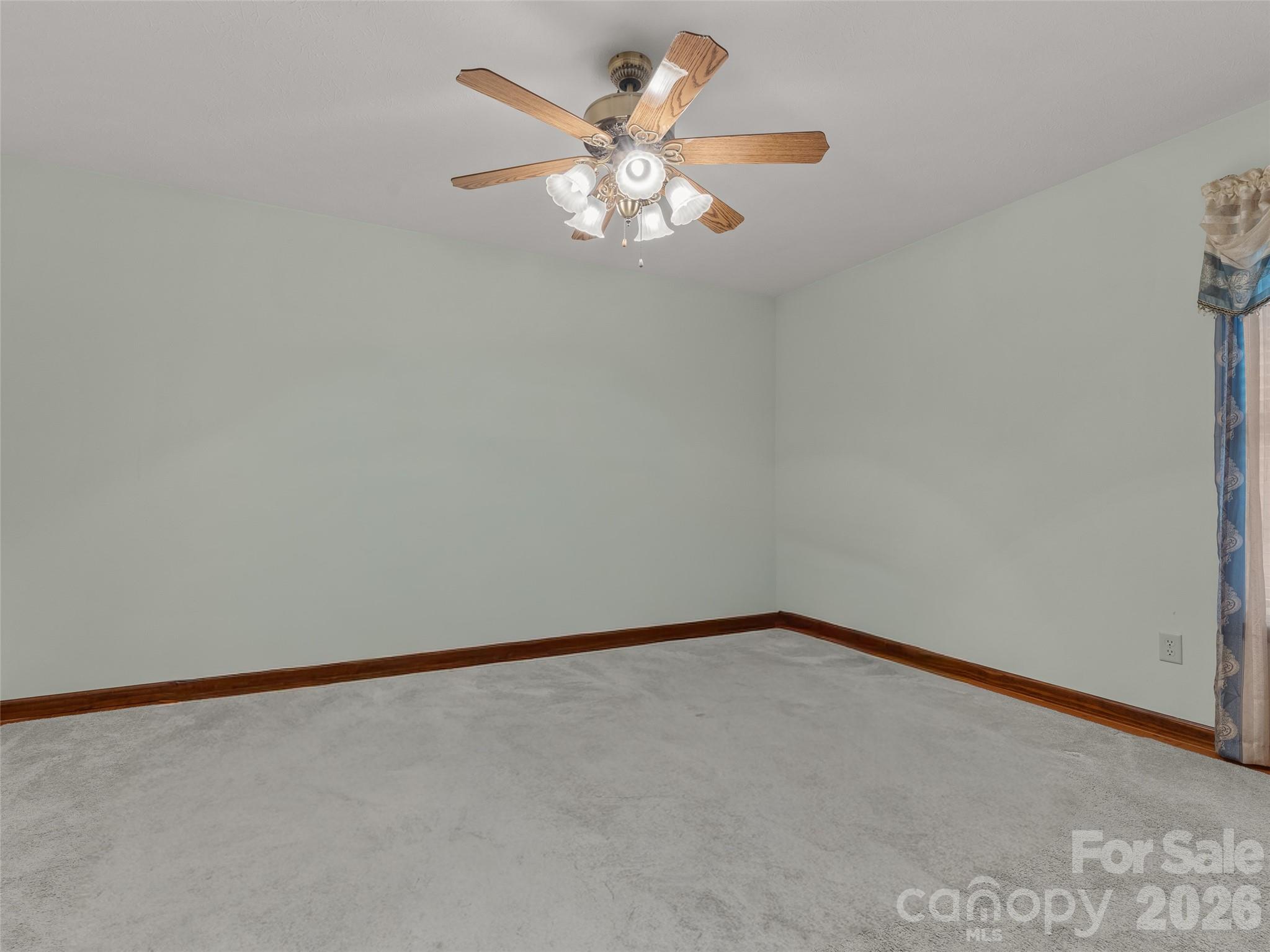 476 Jackson Loop Road Property Photo 12