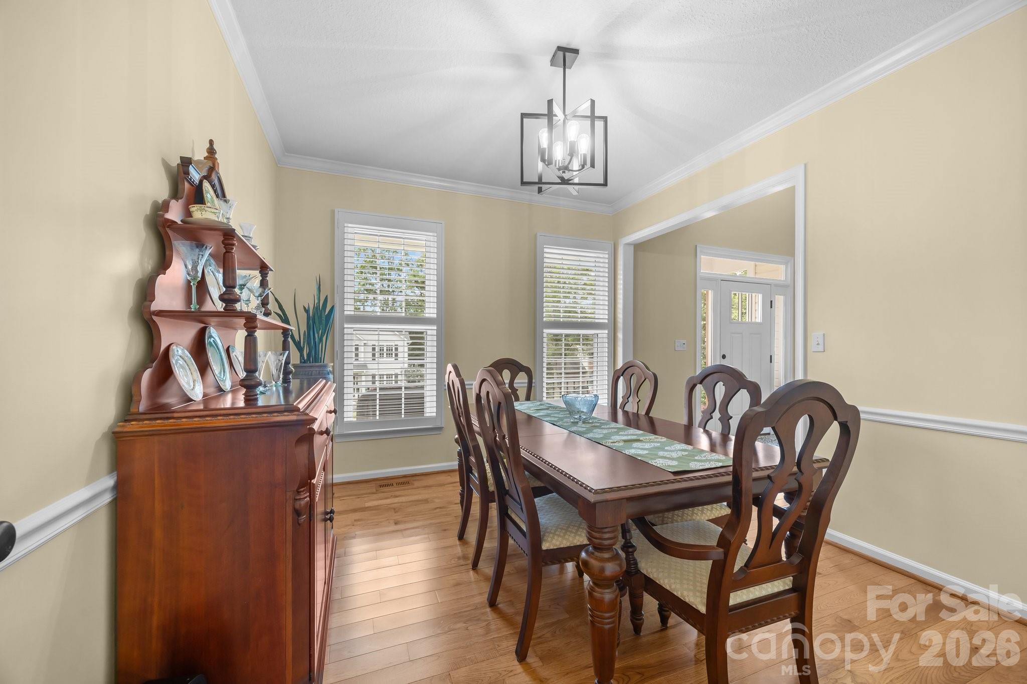 200 Windsor Forest Circle Property Photo 7