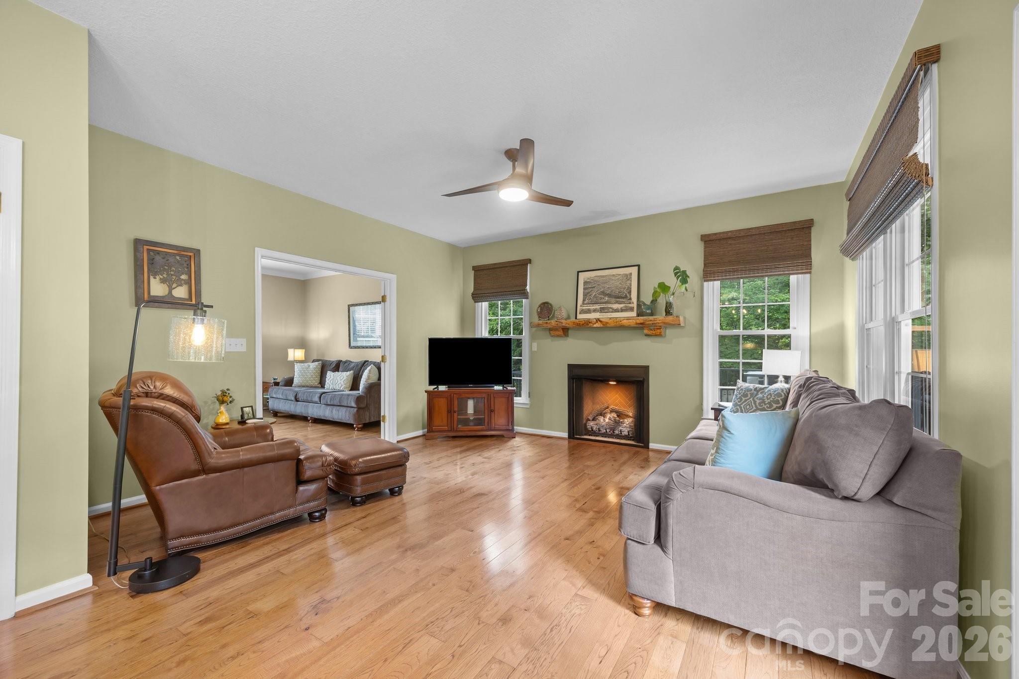 200 Windsor Forest Circle Property Photo 12