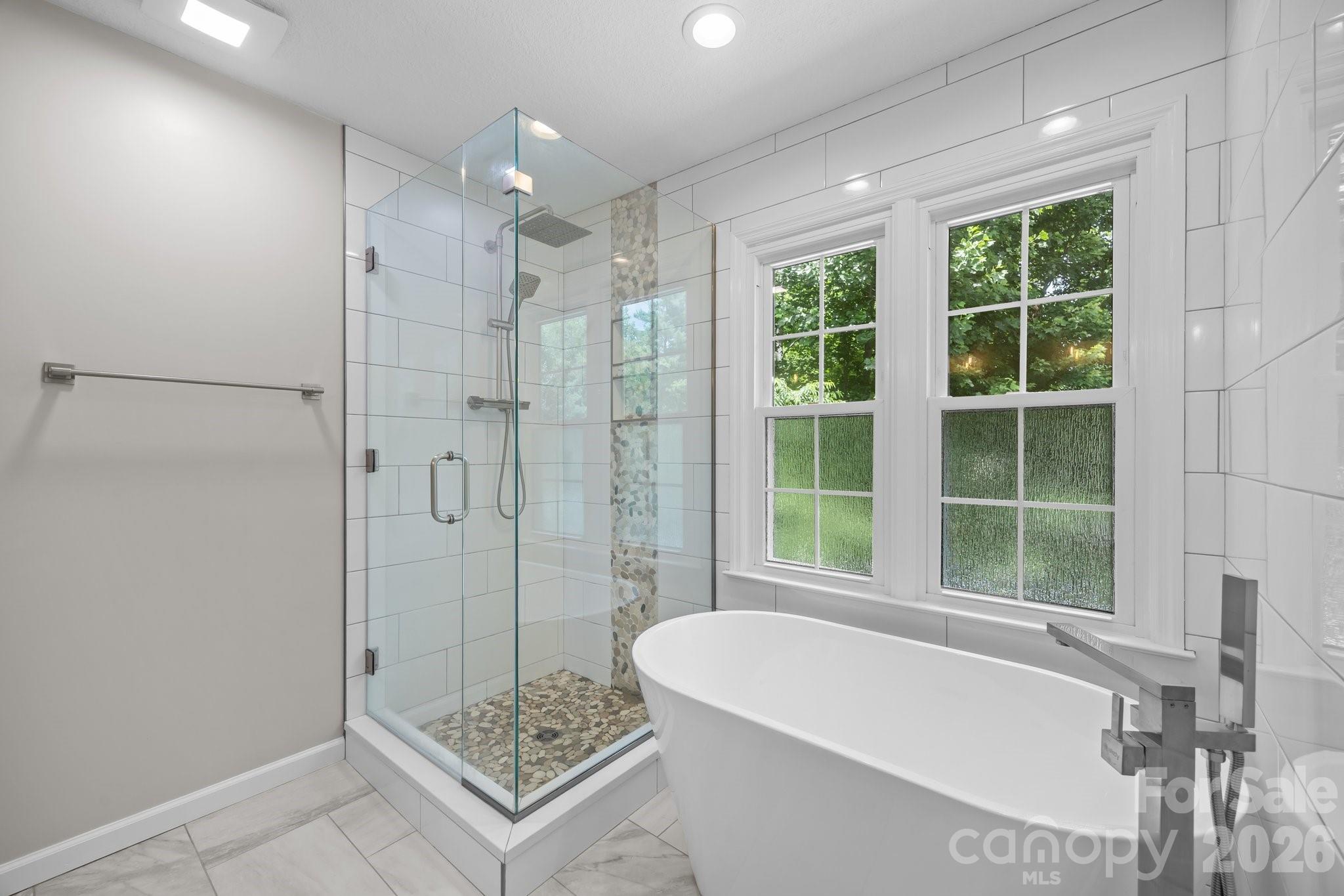200 Windsor Forest Circle Property Photo 27