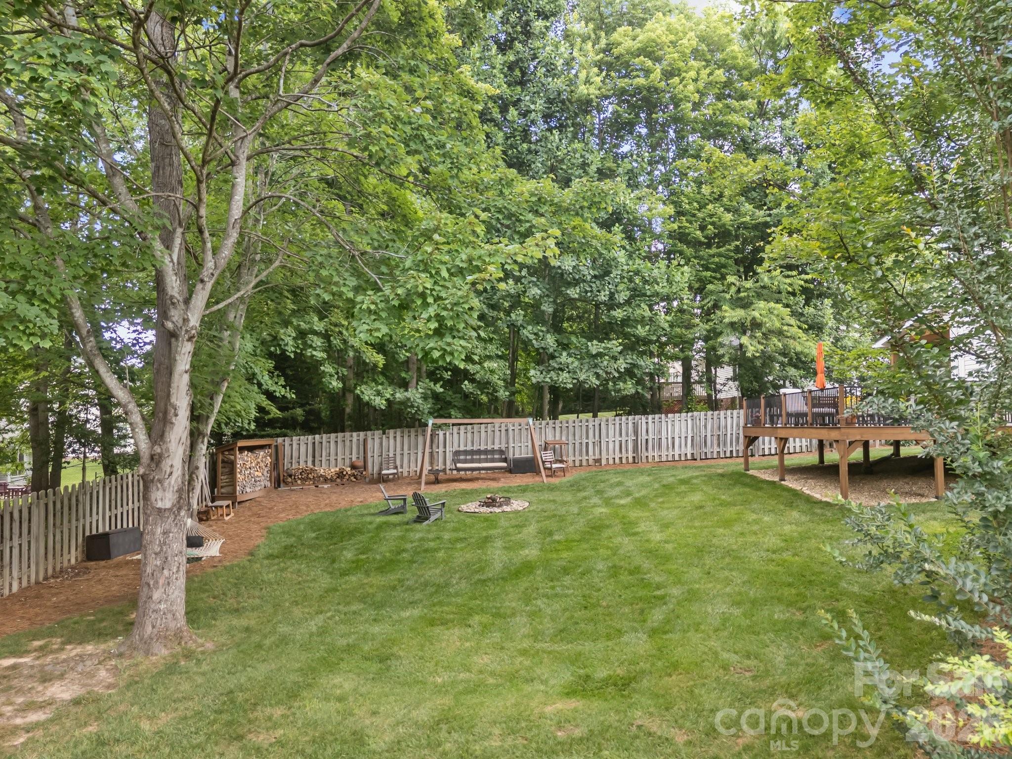 200 Windsor Forest Circle Property Photo 46