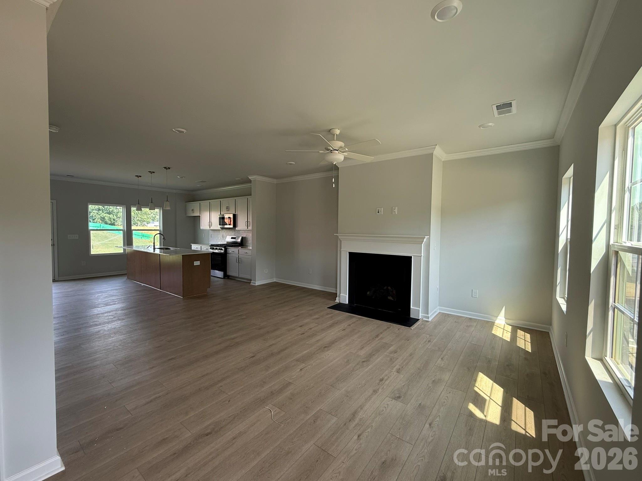 1231 Bansal Drive 185 Property Photo 3