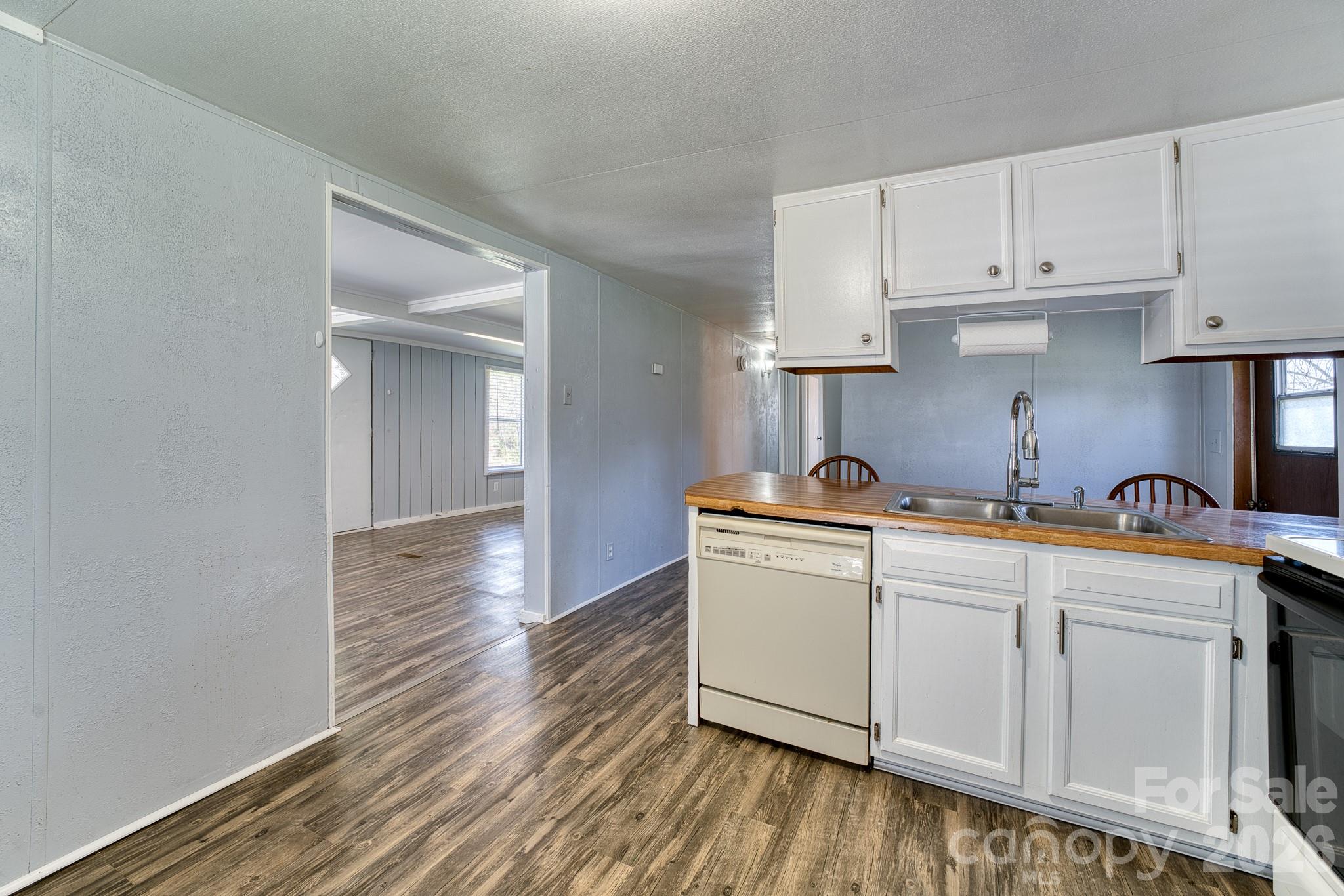 2456 Hendersonville Highway Property Photo 44
